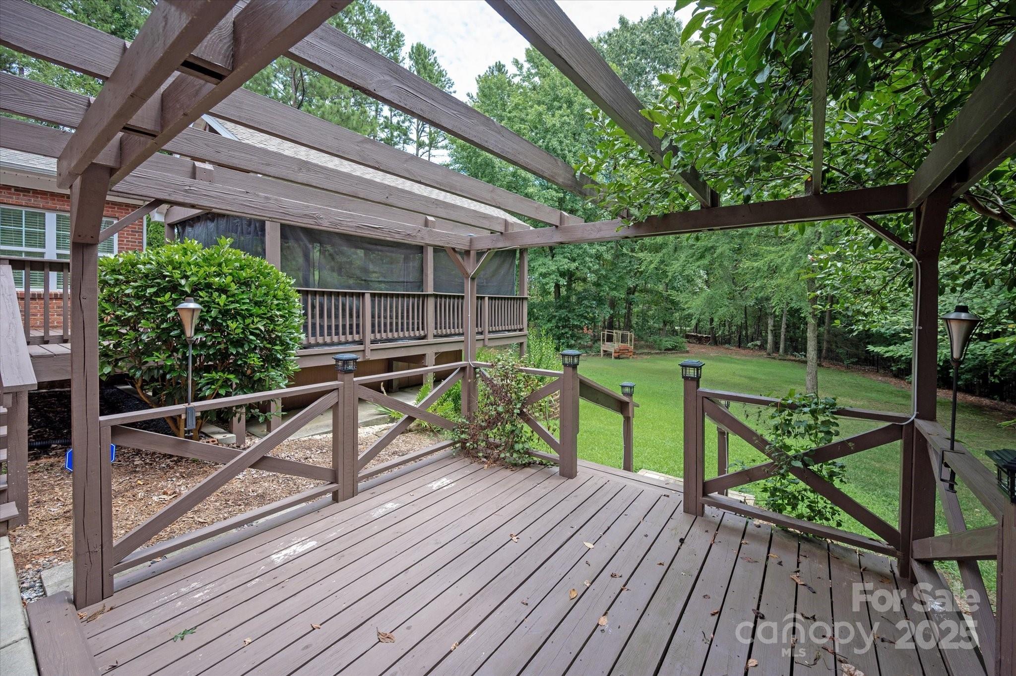 1012 Garden Rose Court Property Photo 35