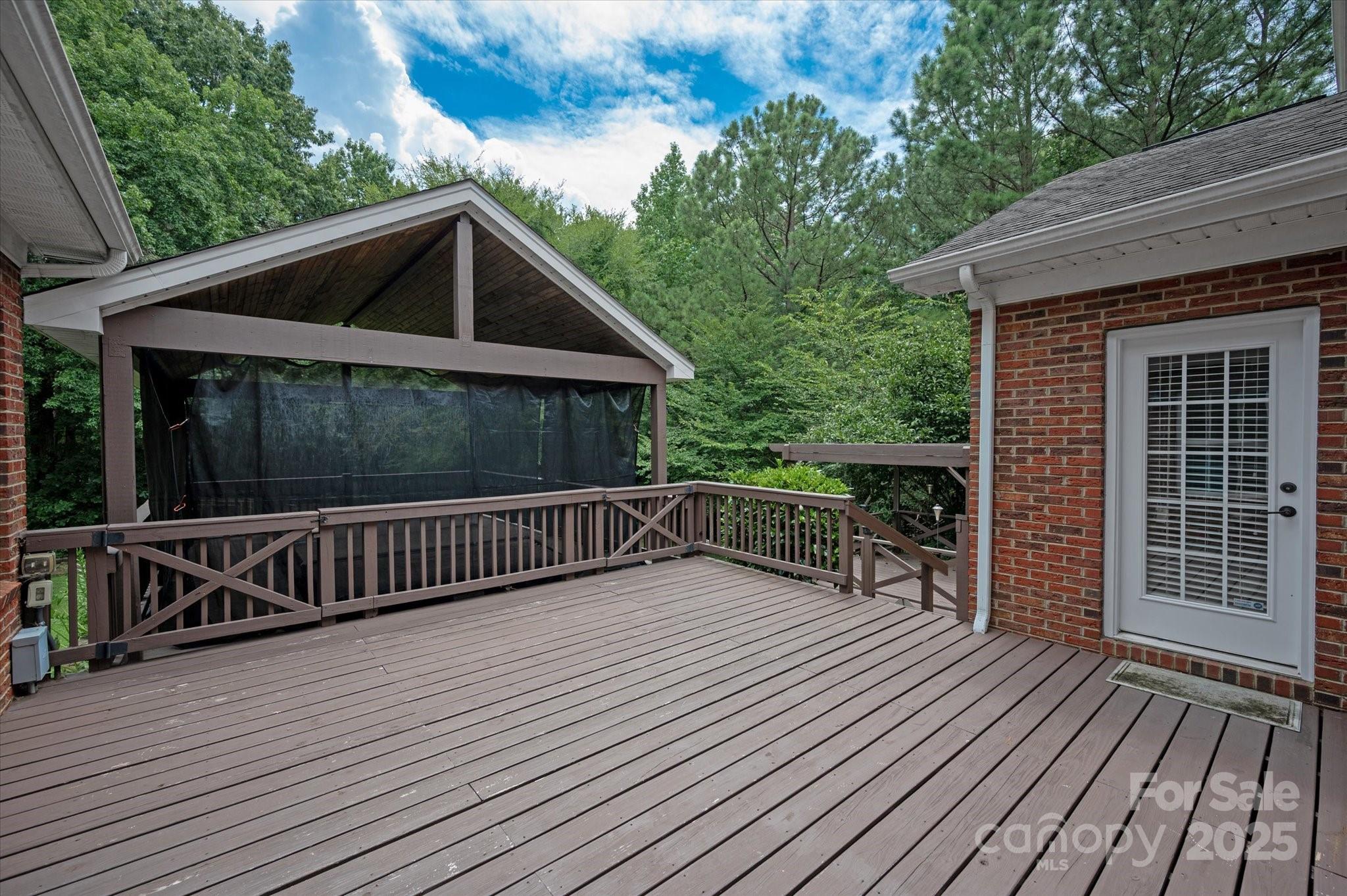 1012 Garden Rose Court Property Photo 36