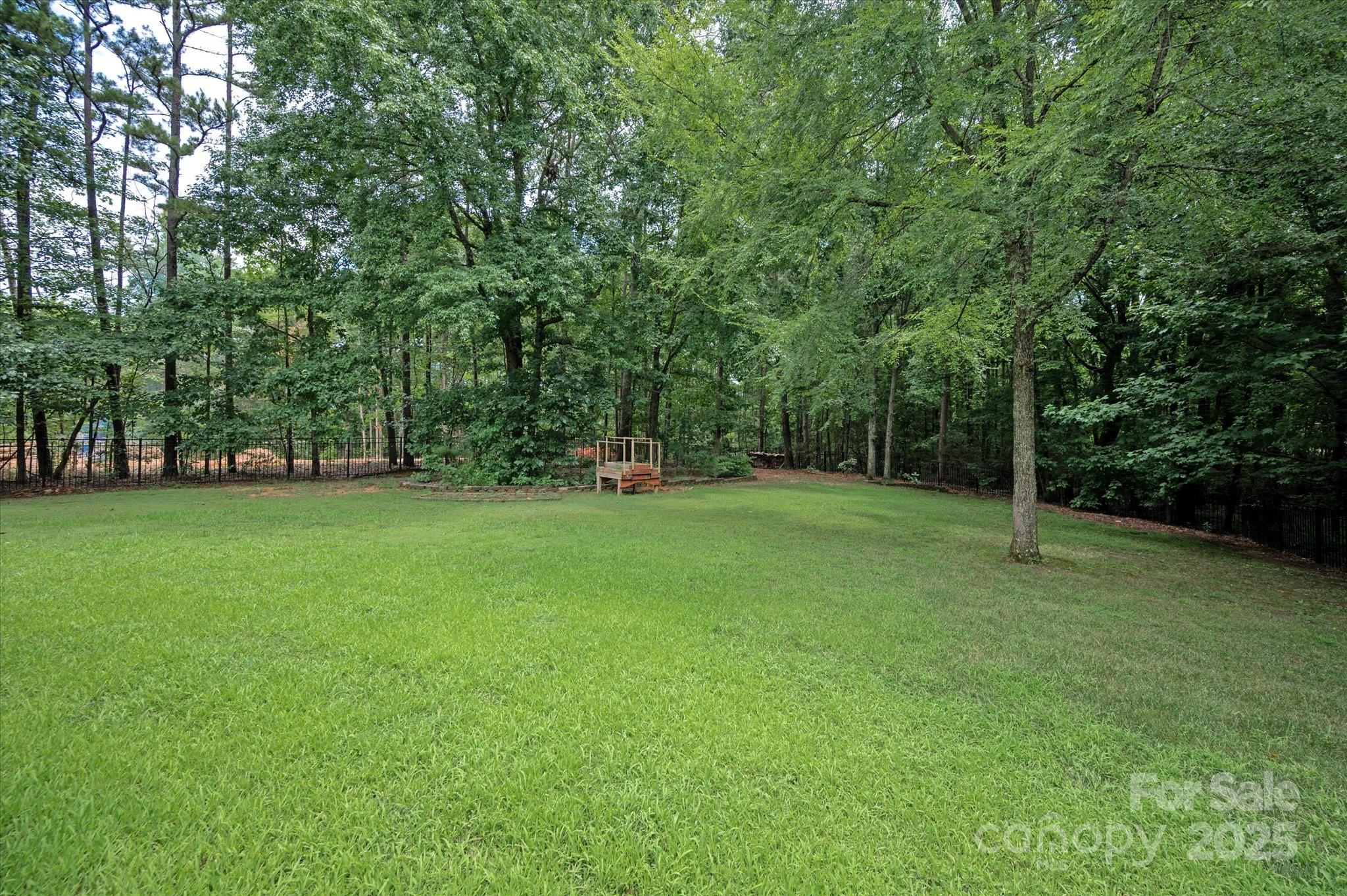 1012 Garden Rose Court Property Photo 40