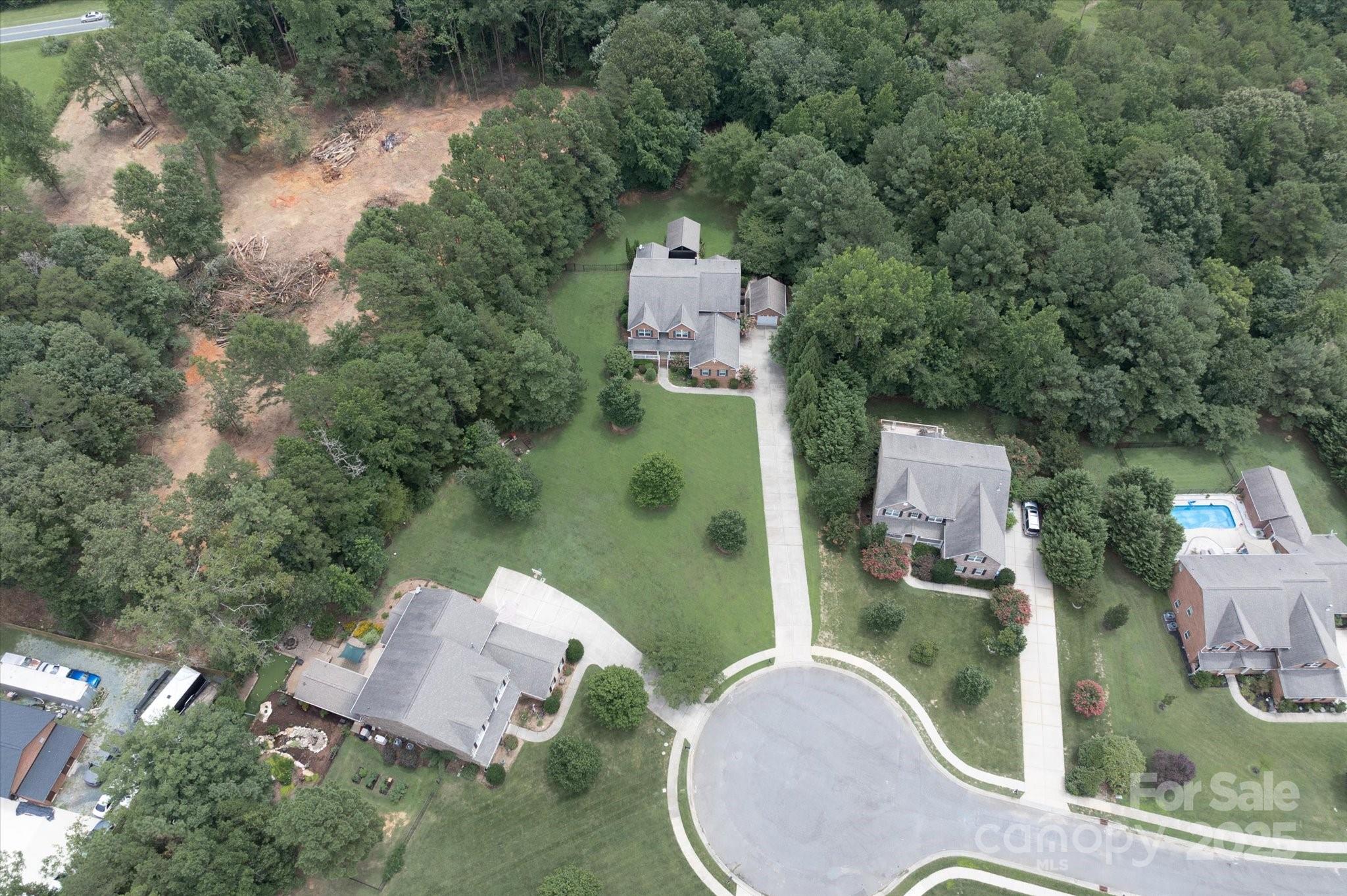 1012 Garden Rose Court Property Photo 42