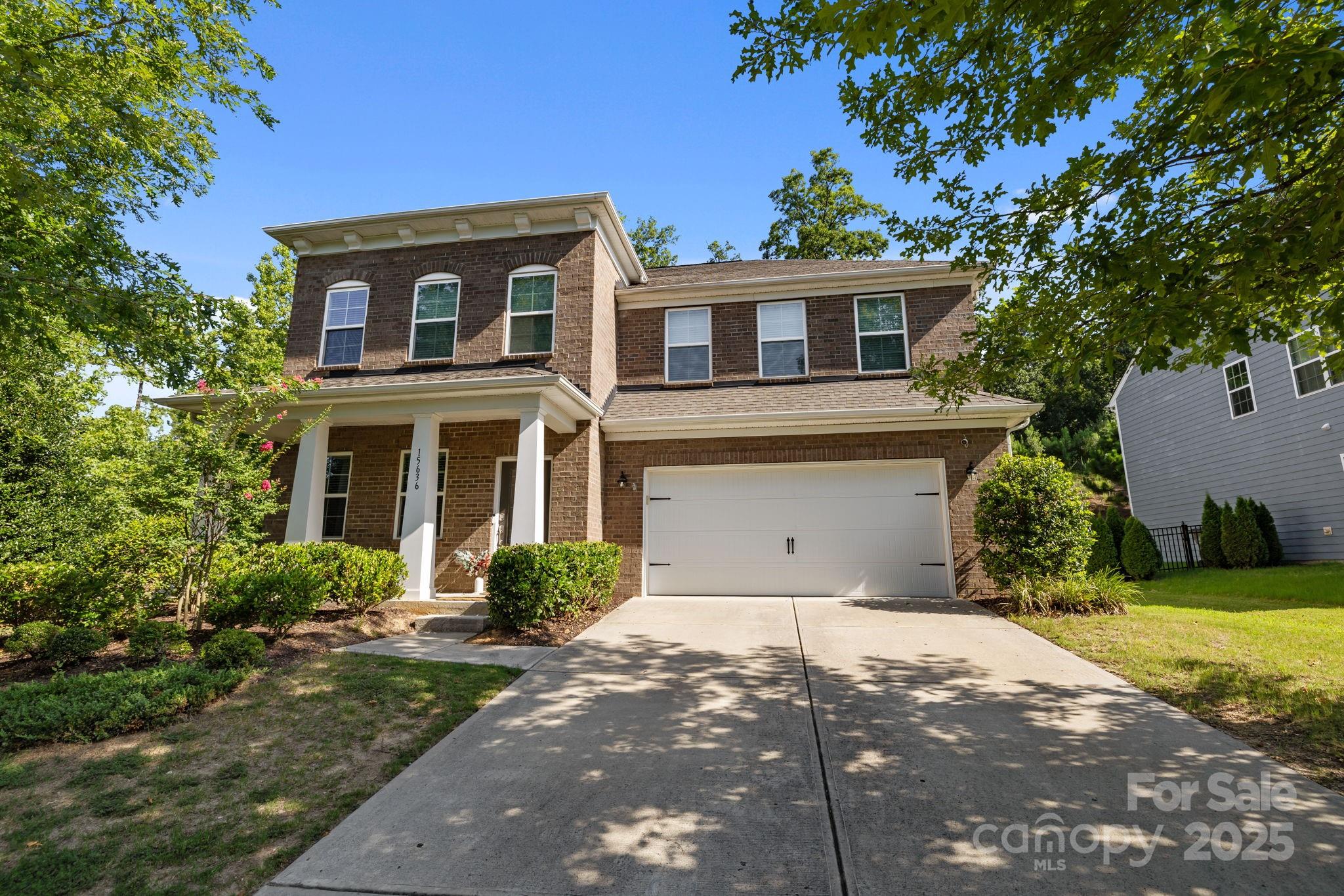 15636 Oleander Drive Property Photo 1