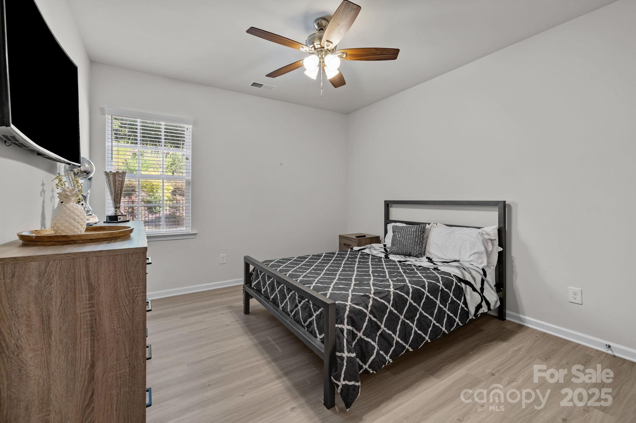 15636 Oleander Drive Property Photo 17