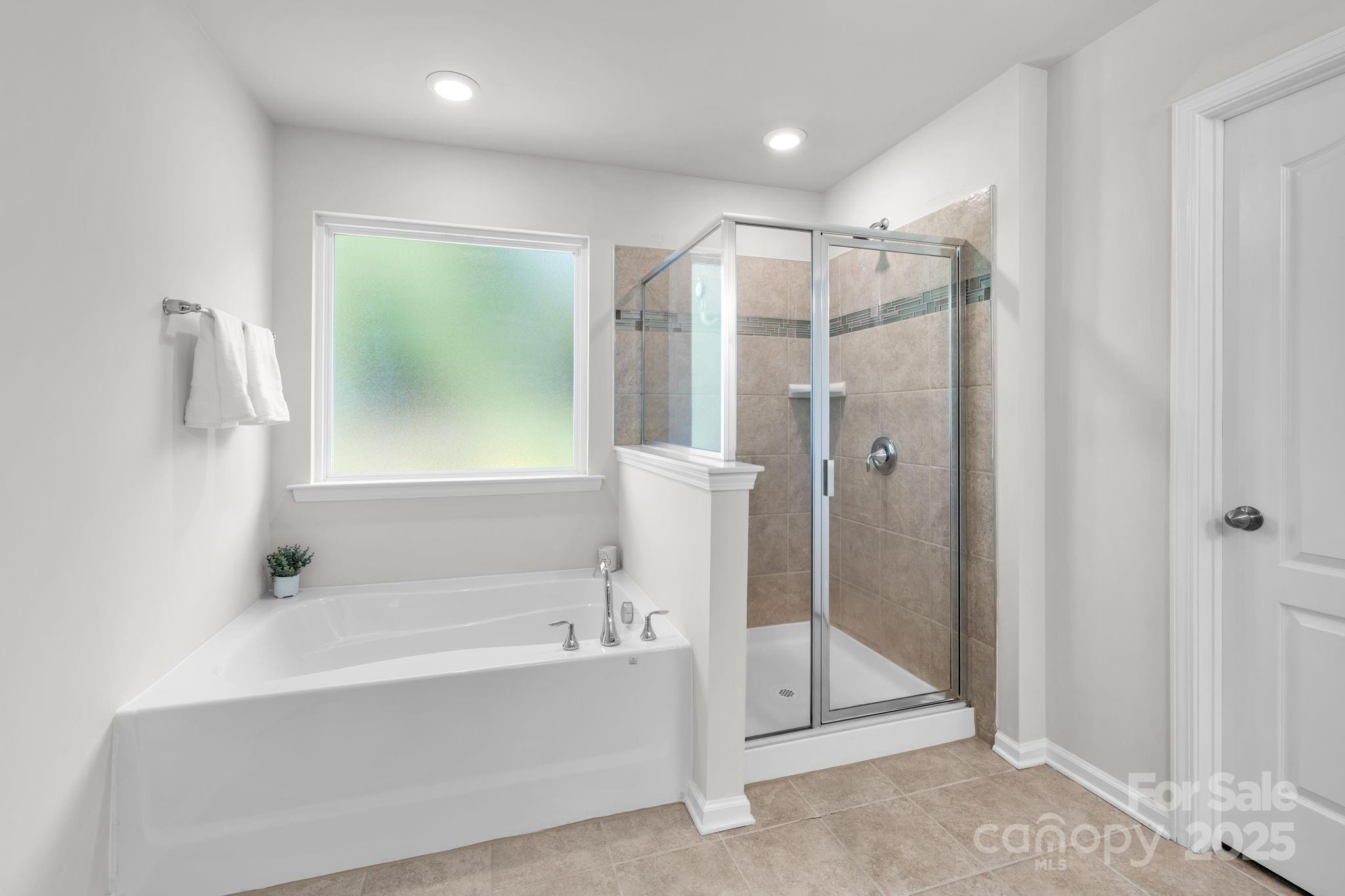 15636 Oleander Drive Property Photo 23
