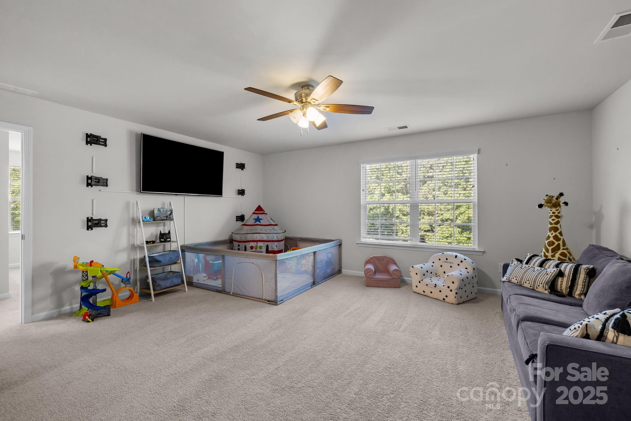 15636 Oleander Drive Property Photo 24