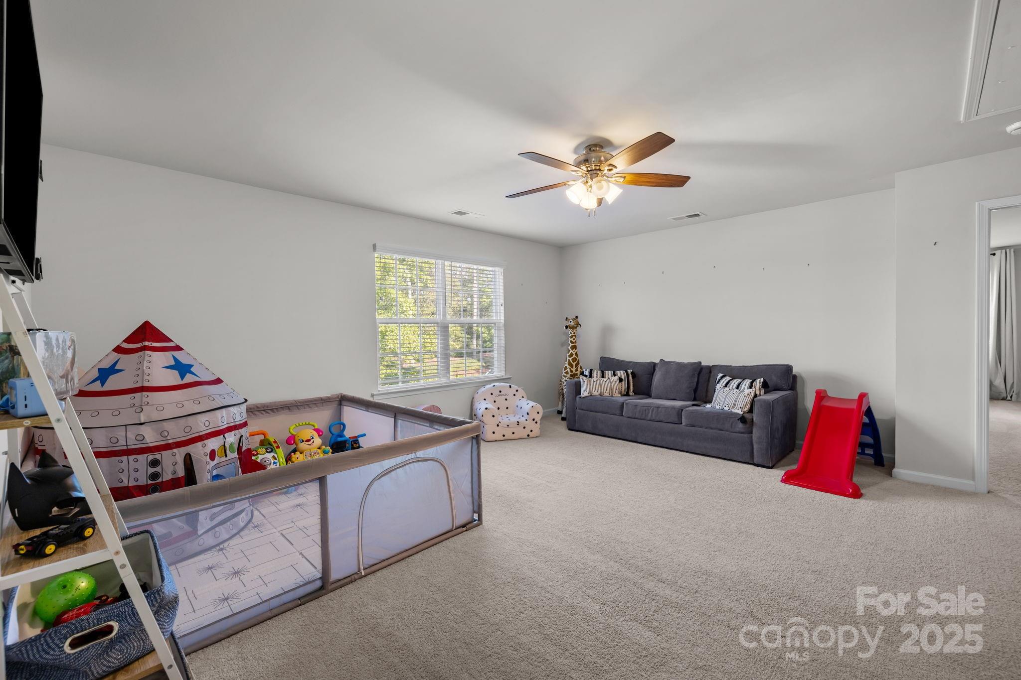 15636 Oleander Drive Property Photo 25