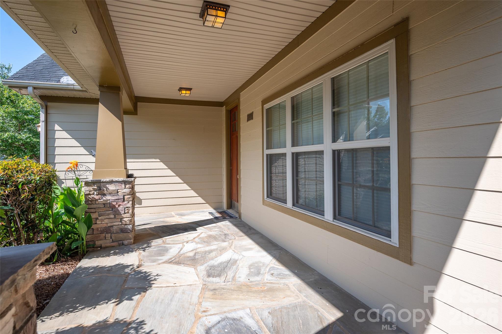 102 Coral Lane Property Photo 1