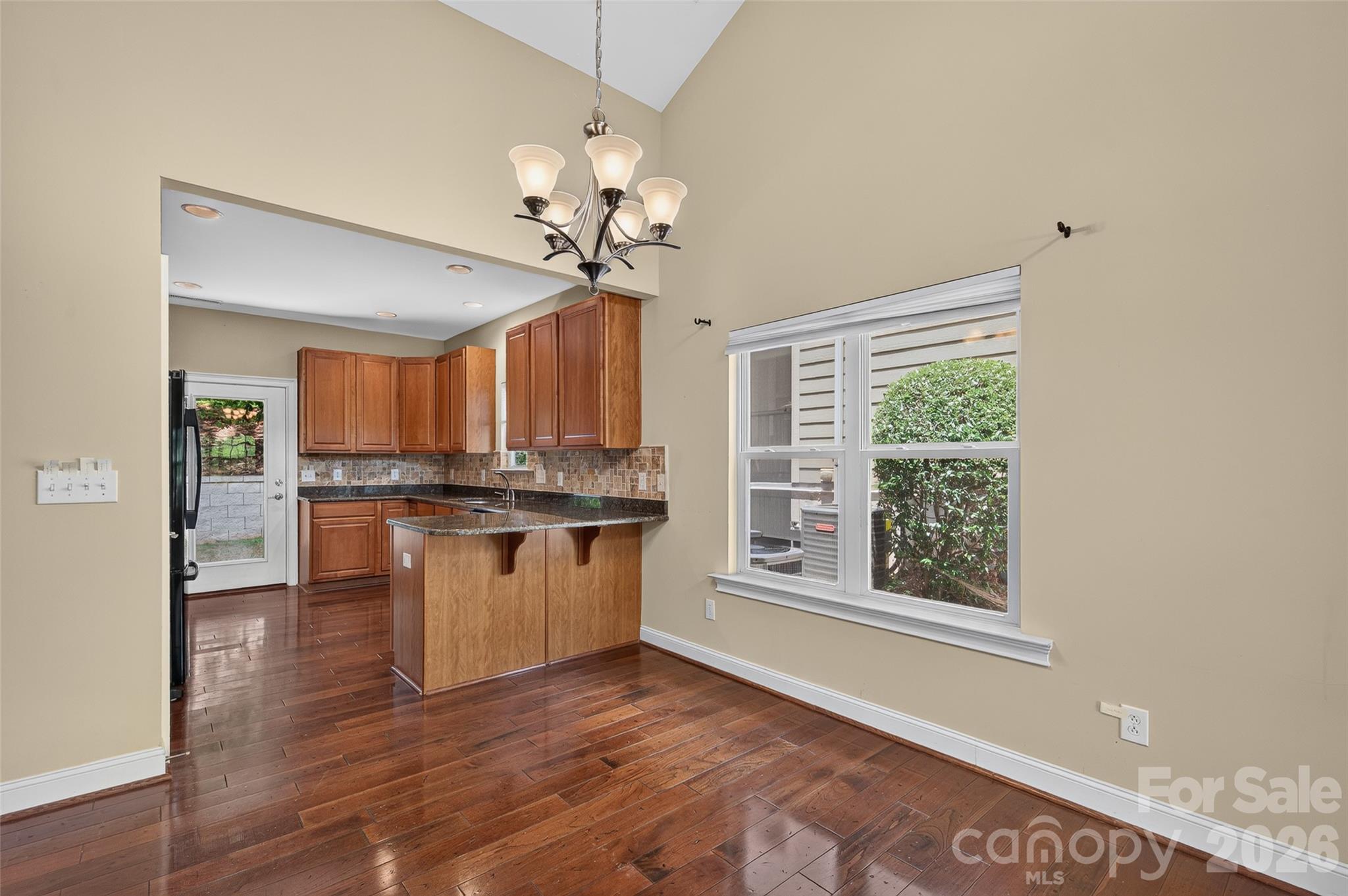 102 Coral Lane Property Photo 7
