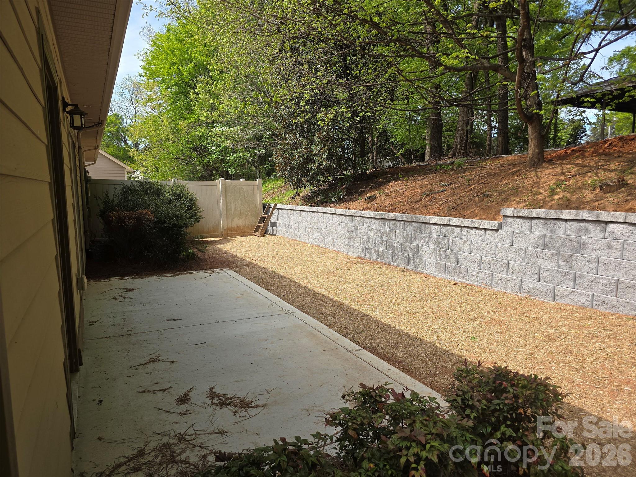 102 Coral Lane Property Photo 20
