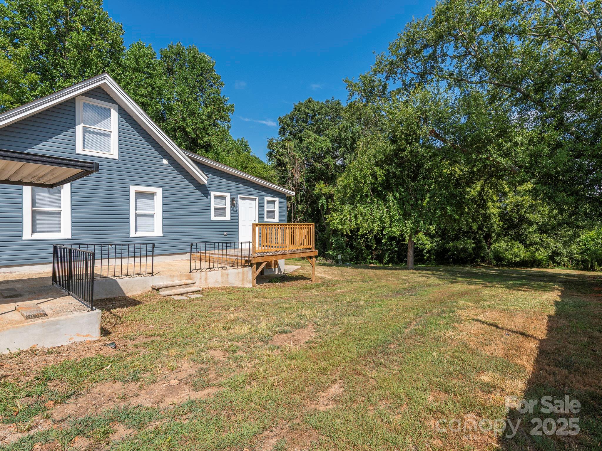 606 W Pine Street Property Photo 11