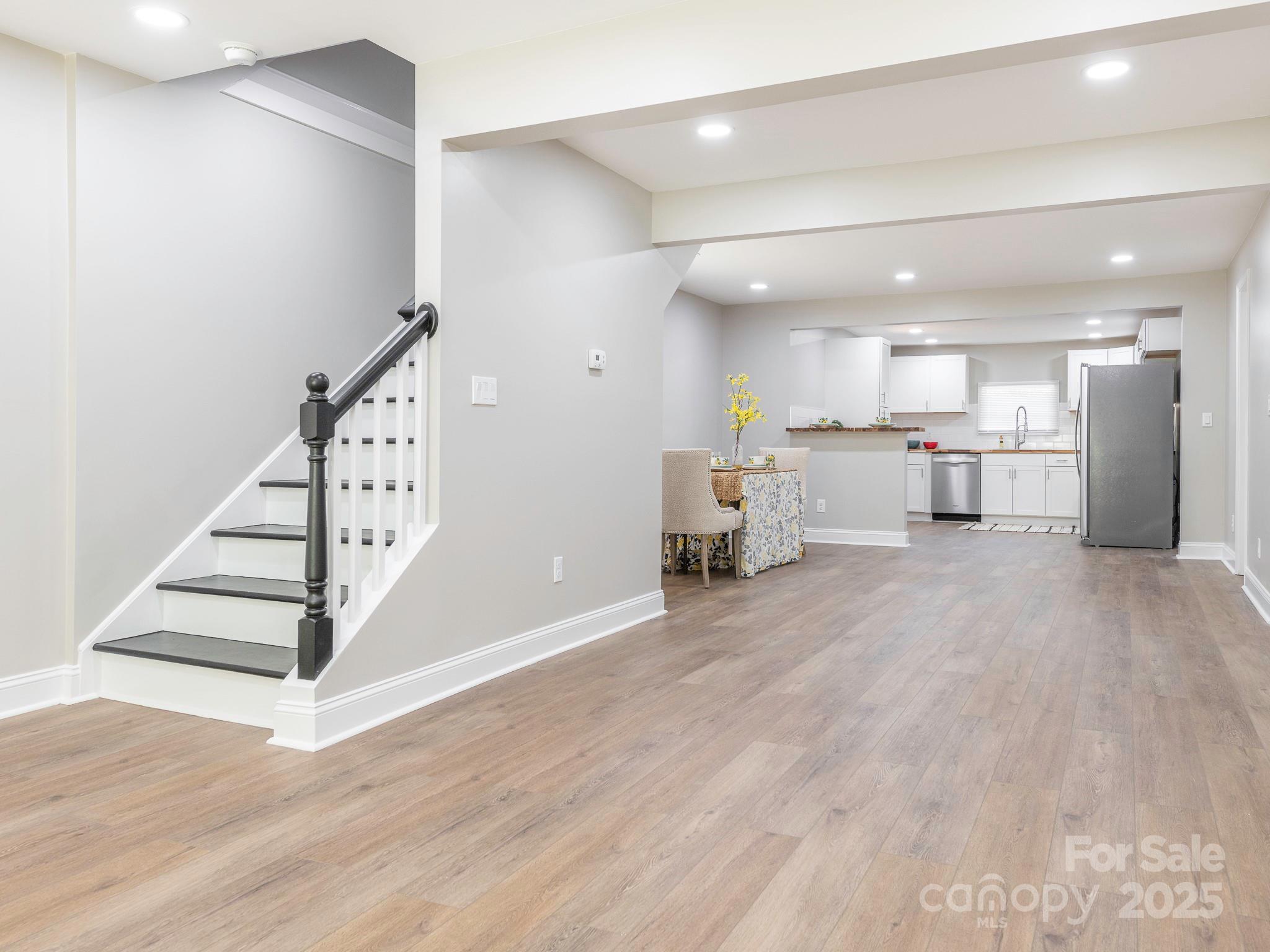 606 W Pine Street Property Photo 13