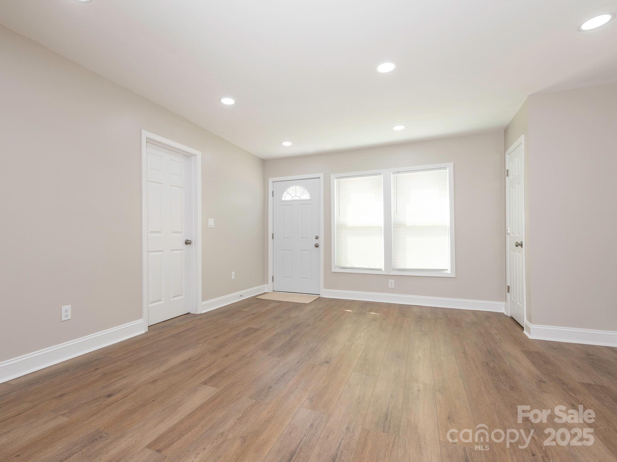 606 W Pine Street Property Photo 15