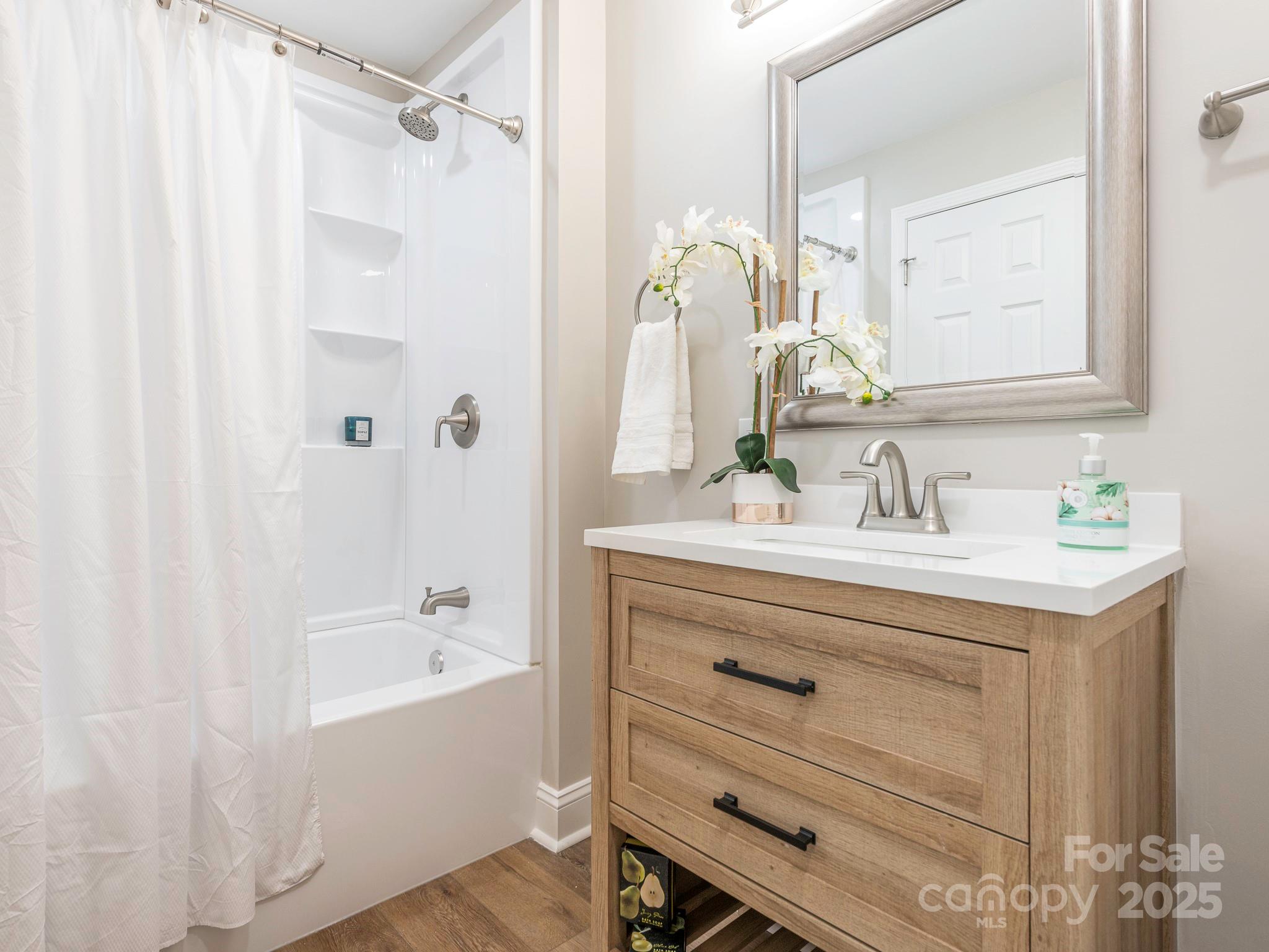 606 W Pine Street Property Photo 24