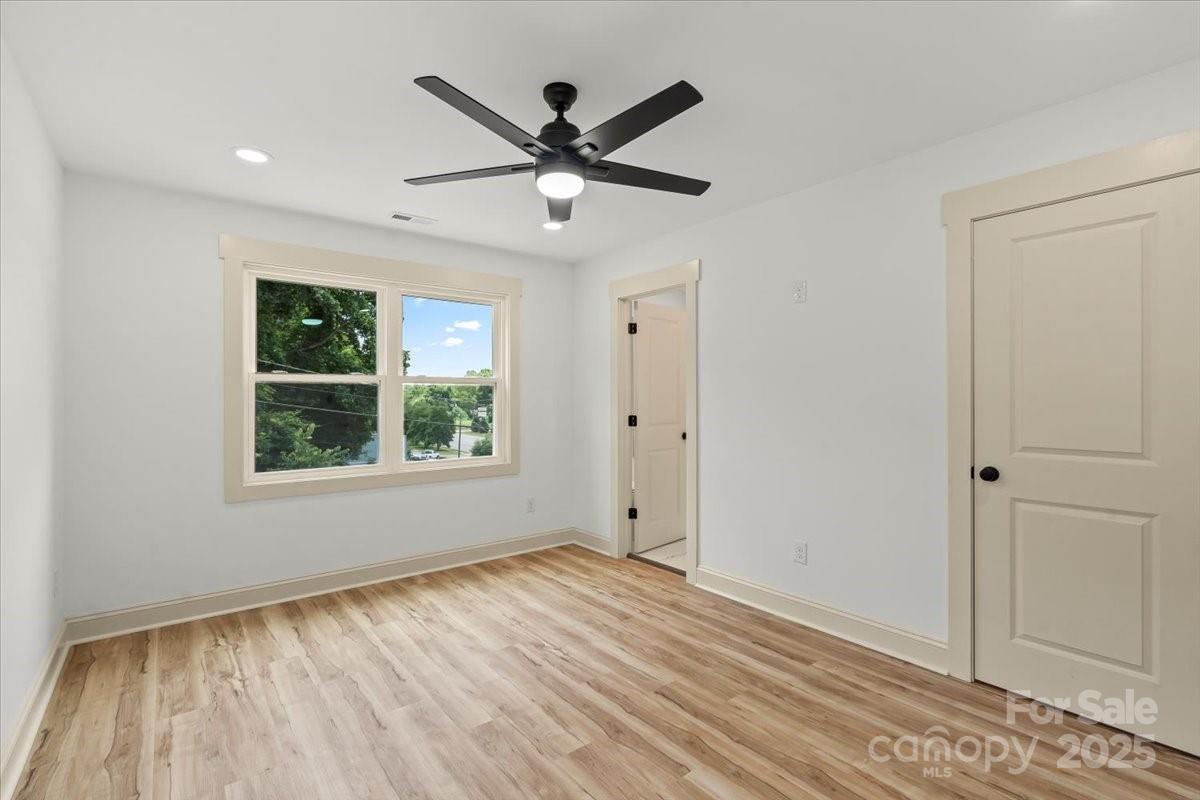 431 W Norment Avenue Property Photo 11