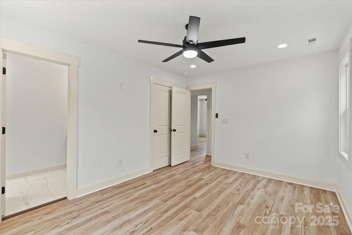 431 W Norment Avenue Property Photo 16