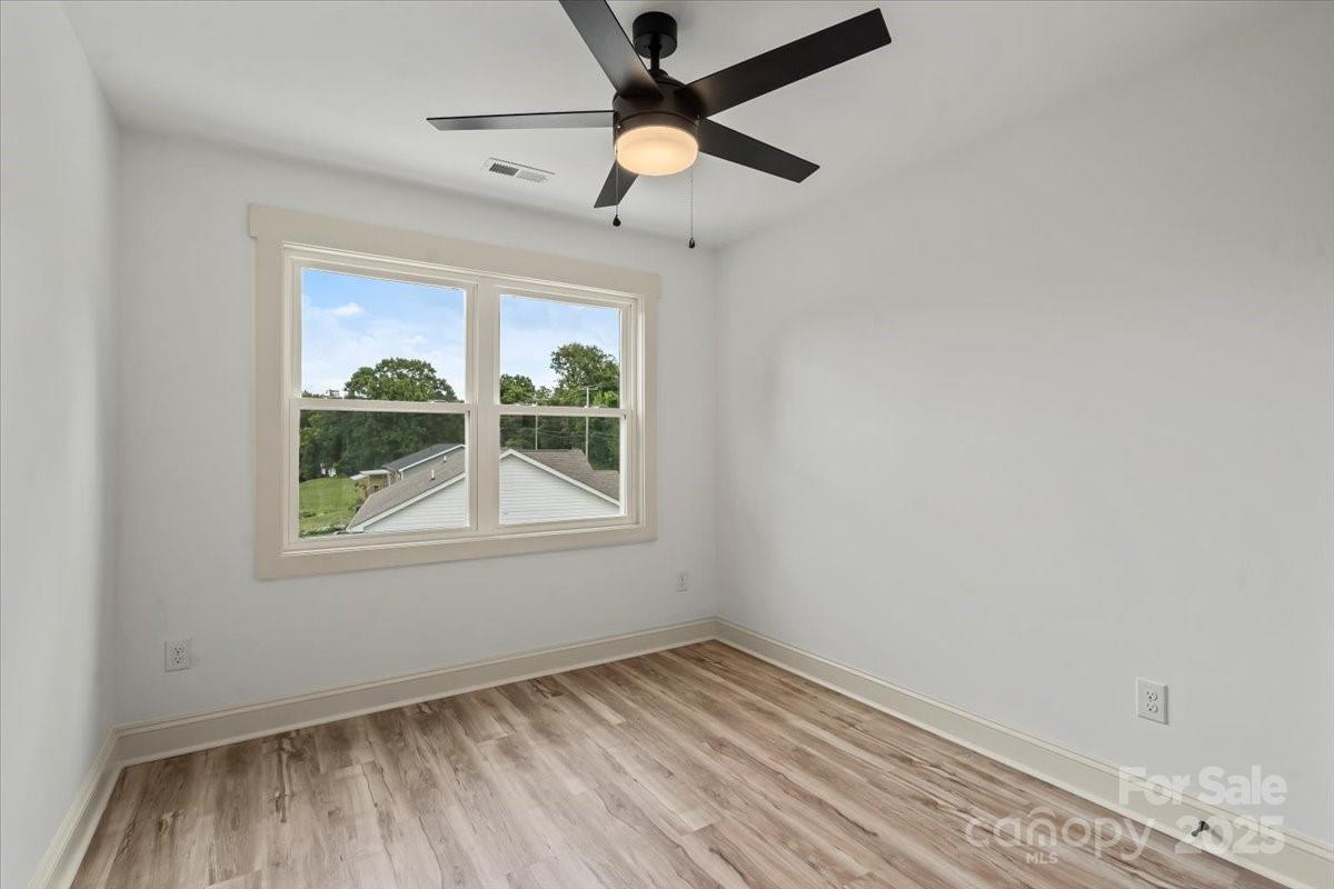 431 W Norment Avenue Property Photo 23