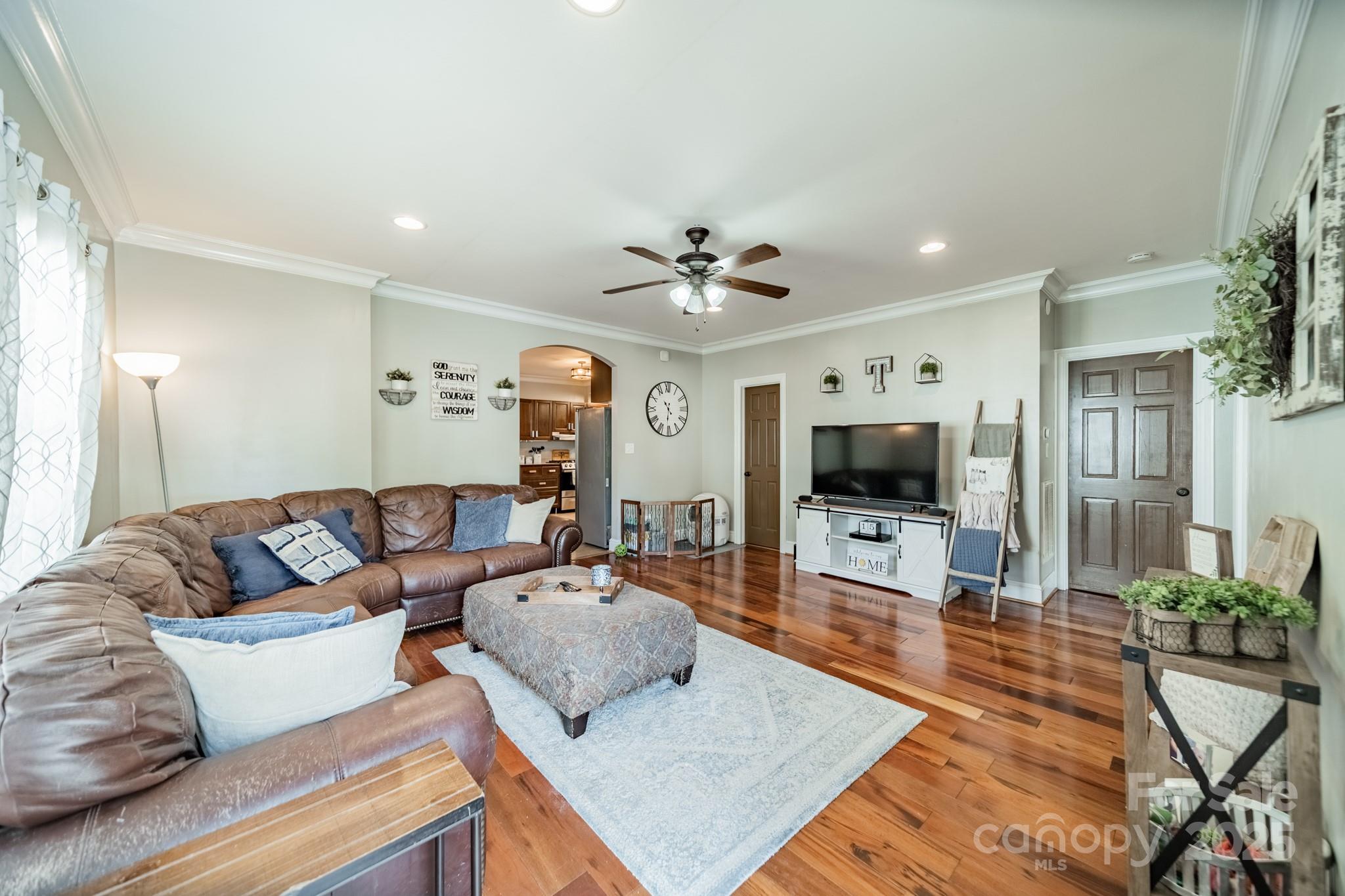 448 17th Street Property Photo 3