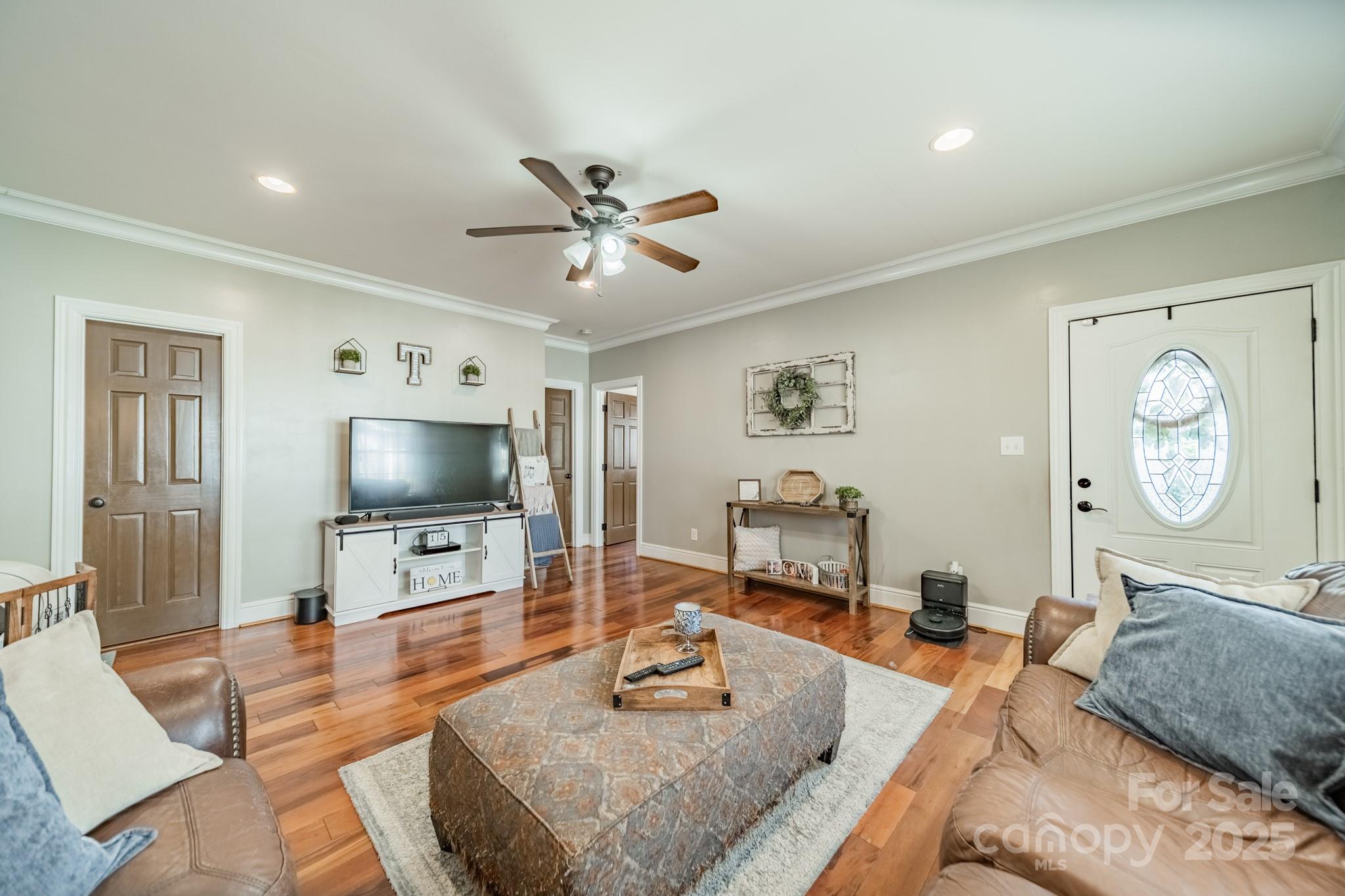 448 17th Street Property Photo 6