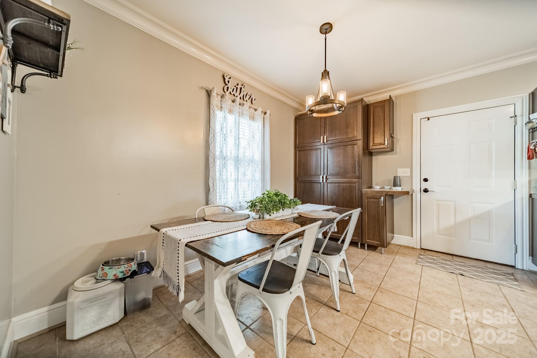 448 17th Street Property Photo 8