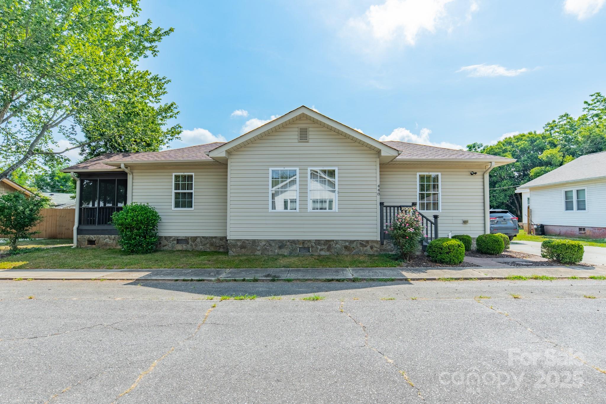 448 17th Street Property Photo 28