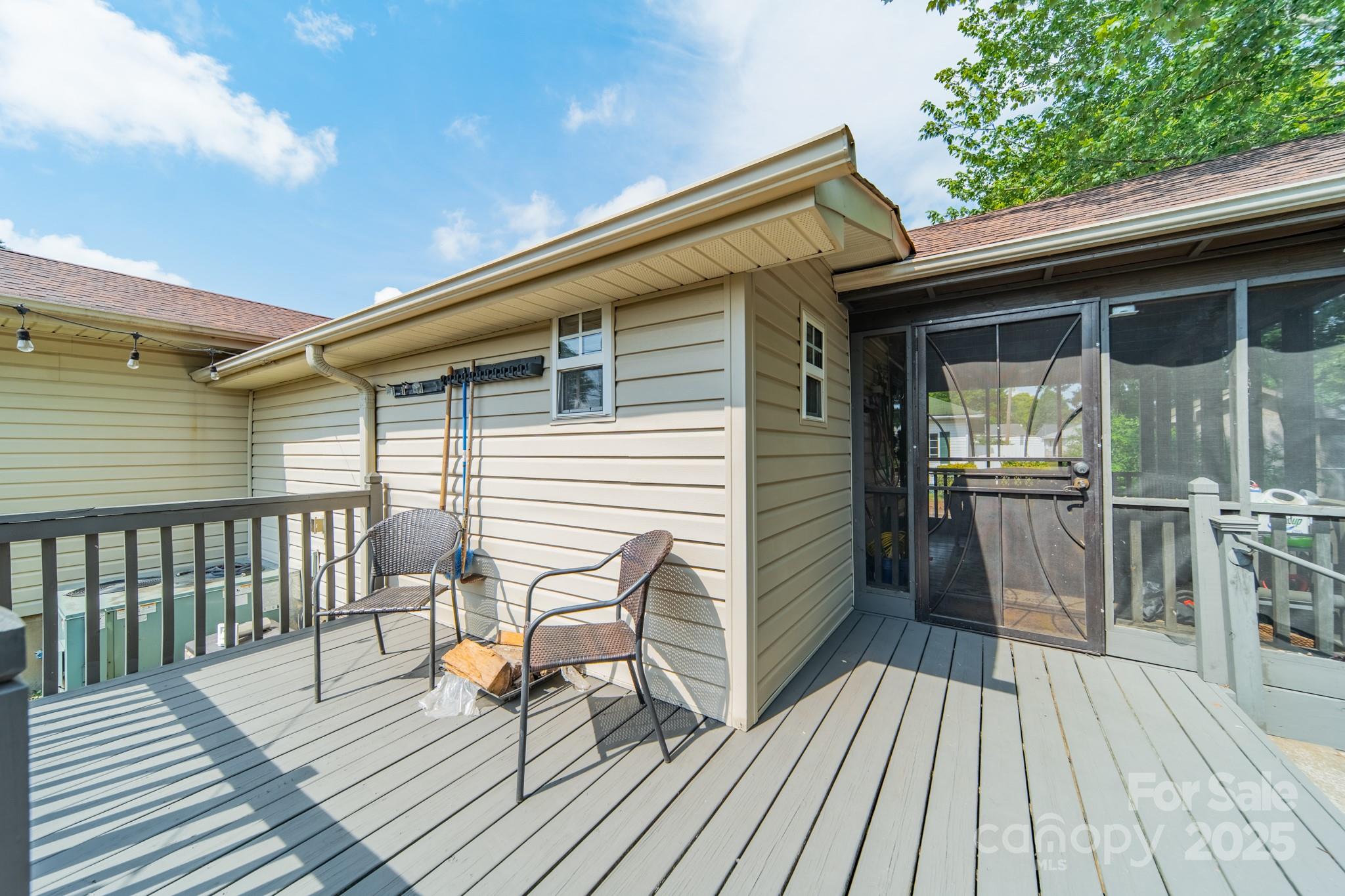 448 17th Street Property Photo 32