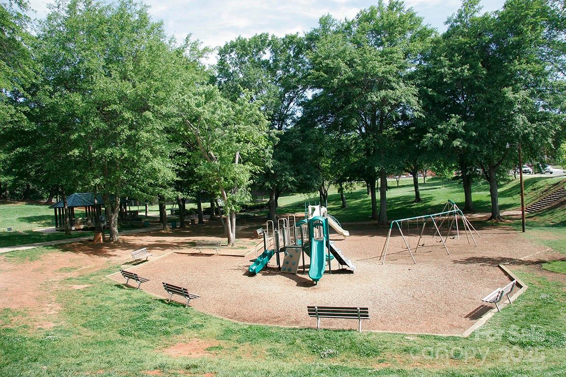 448 17th Street Property Photo 47