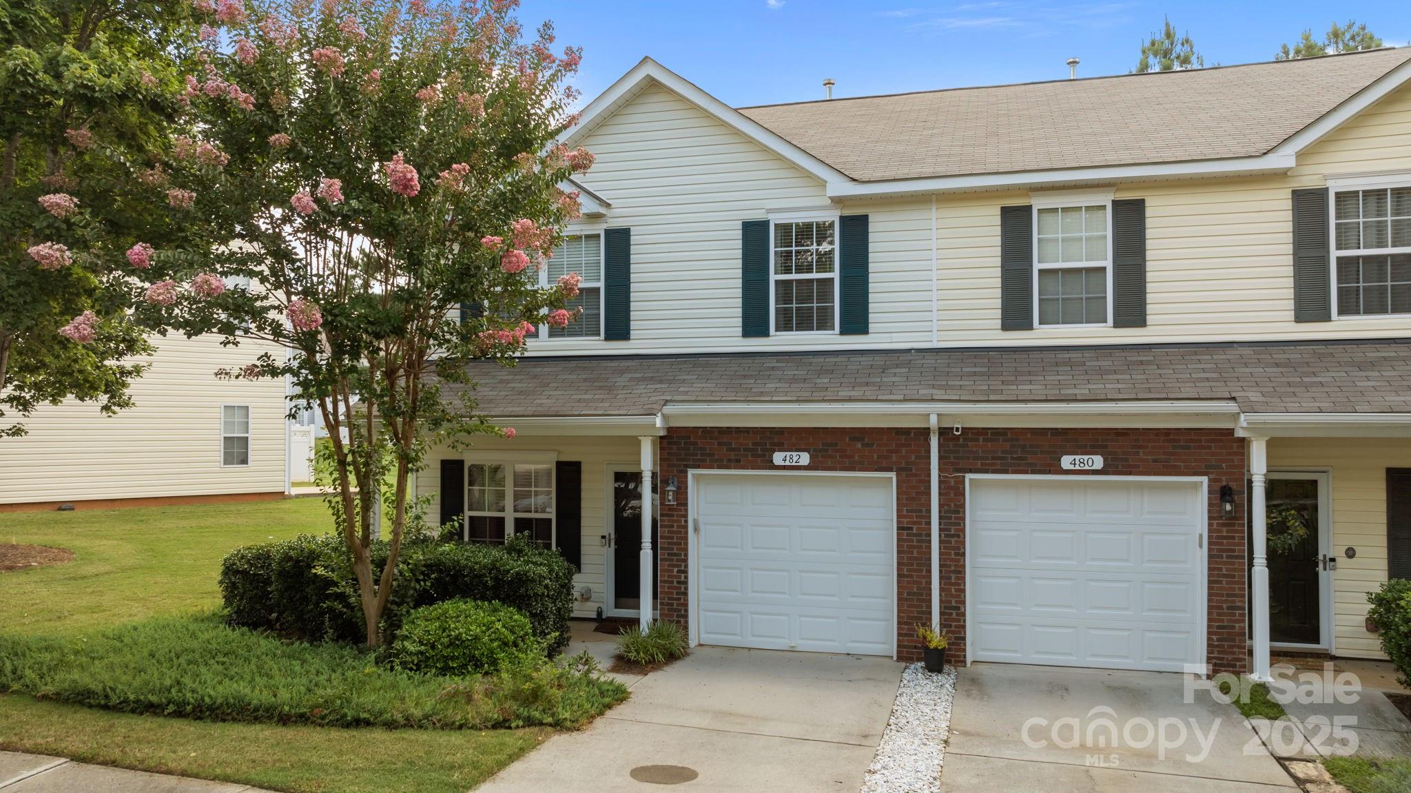 482 Delta Drive Property Photo 1