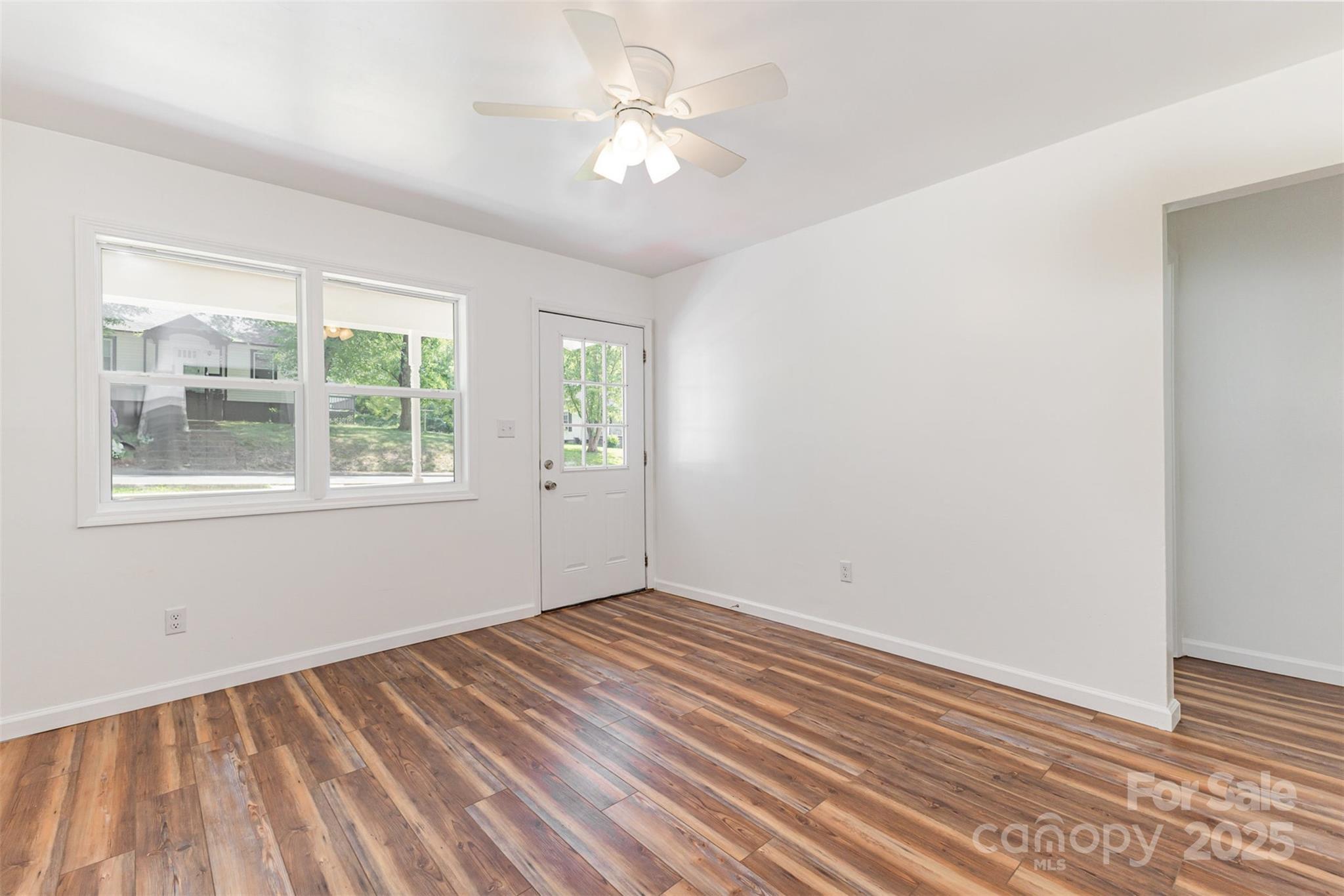 244 6th Avenue Property Photo 3