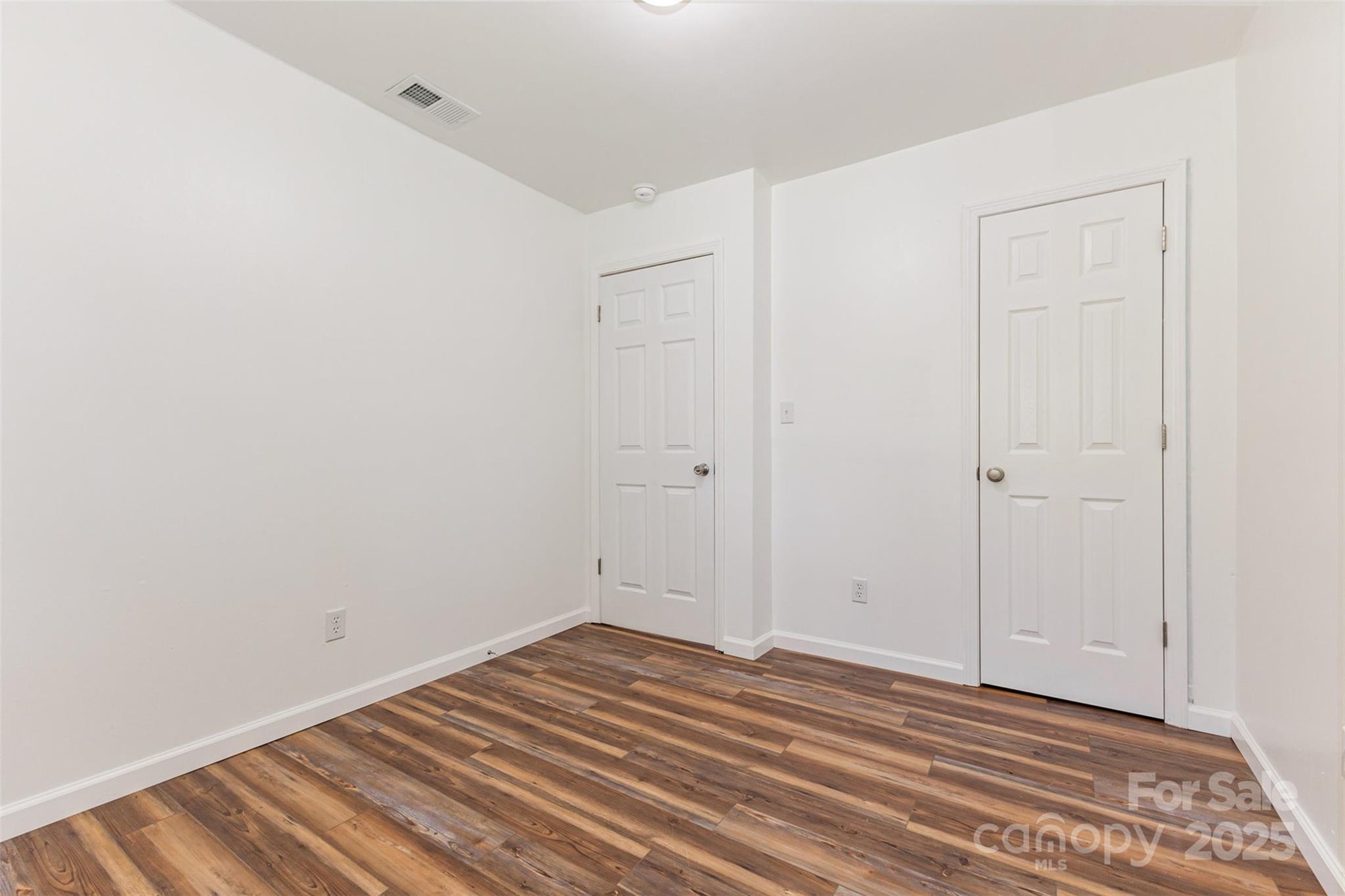 244 6th Avenue Property Photo 9