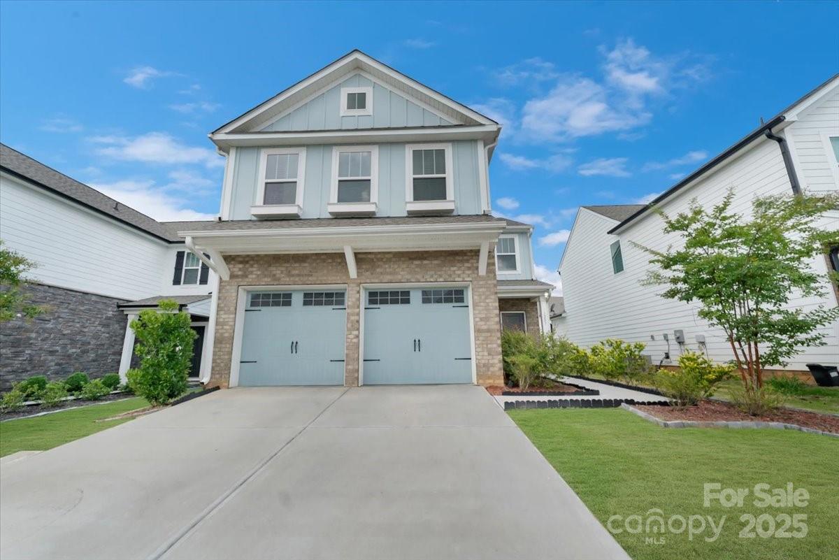 1207 Scotch Meadows Loop Property Photo 2