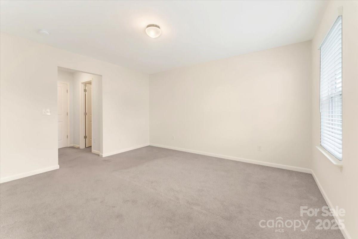 1207 Scotch Meadows Loop Property Photo 28