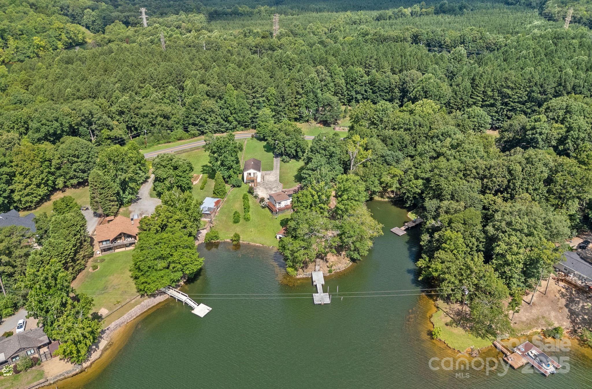 403 Nivens Cove Road Property Photo 1