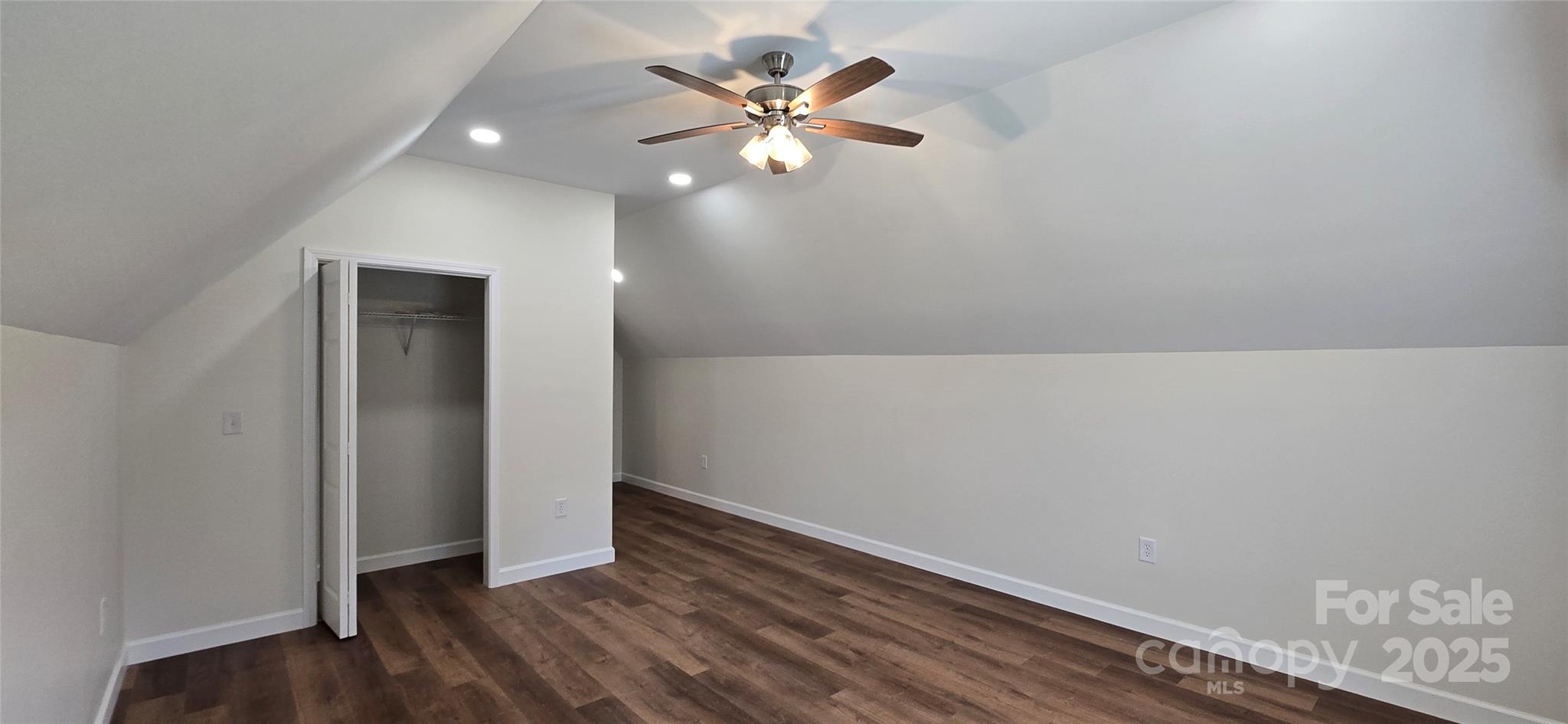 165 Twin K Drive Property Photo 21
