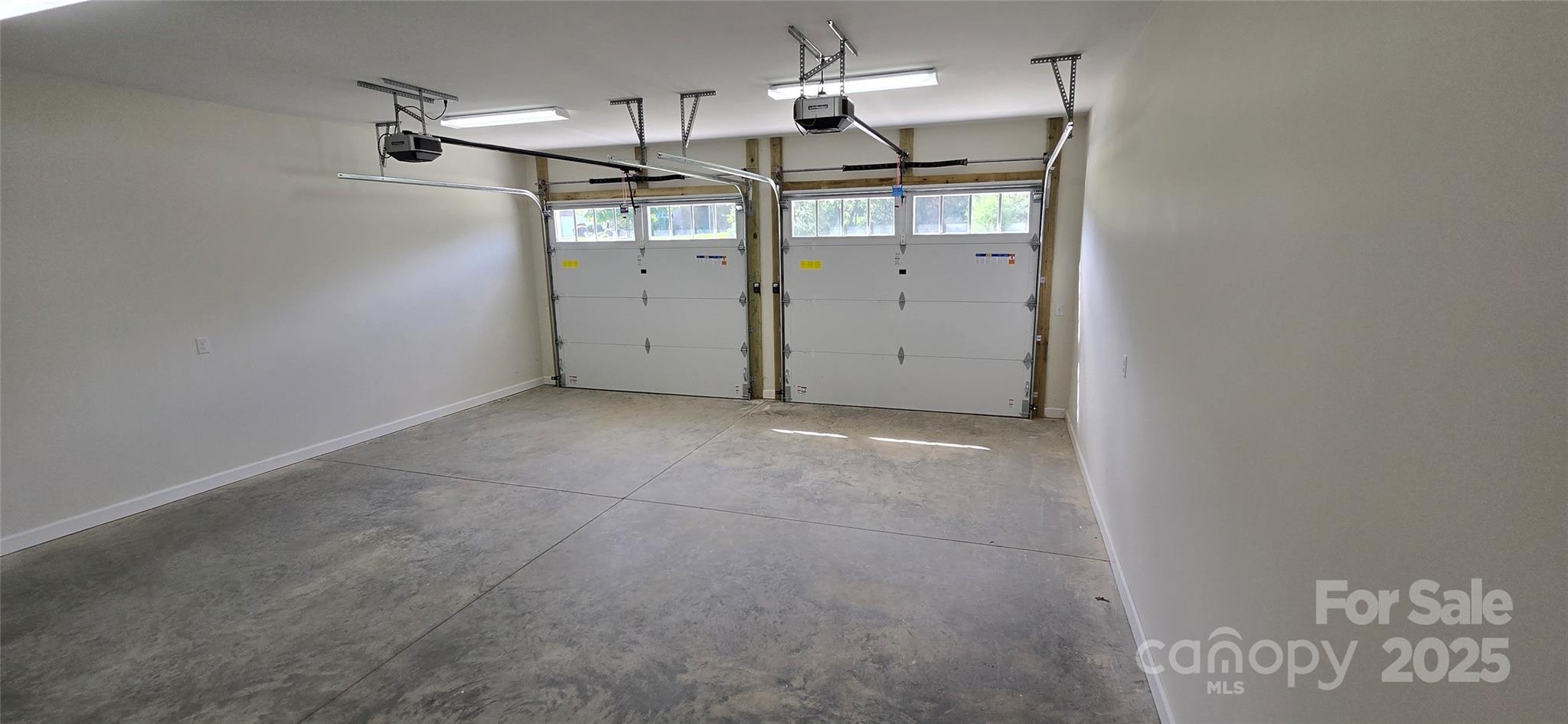 165 Twin K Drive Property Photo 23