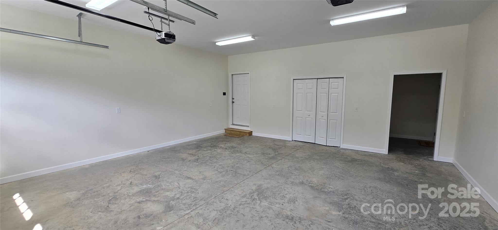 165 Twin K Drive Property Photo 24