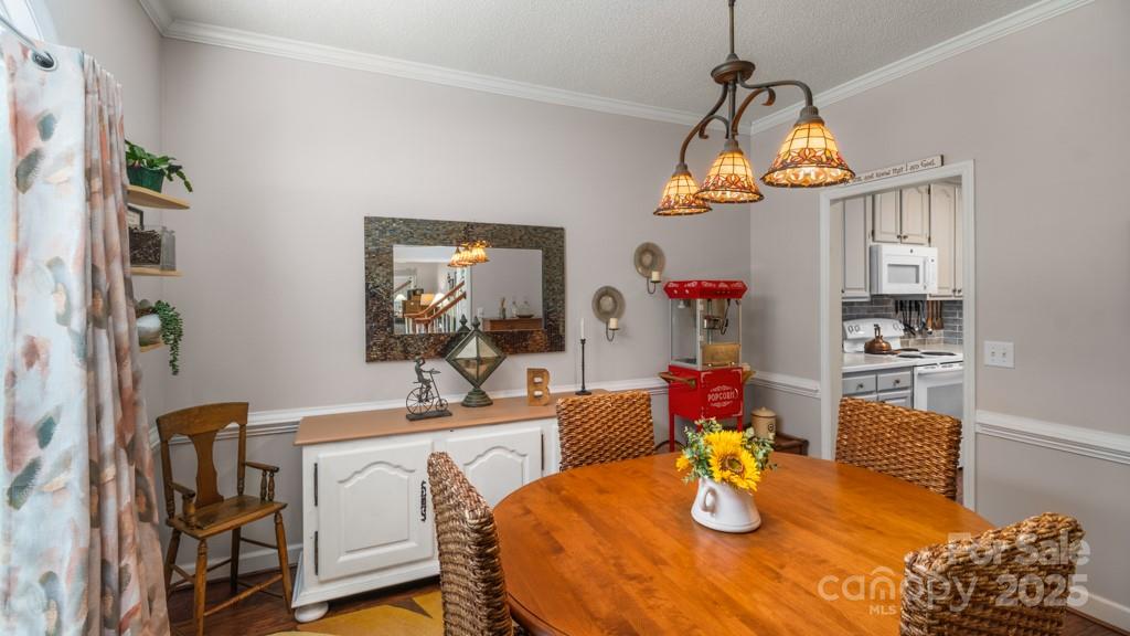 7191 Johns Point Court Property Photo 9