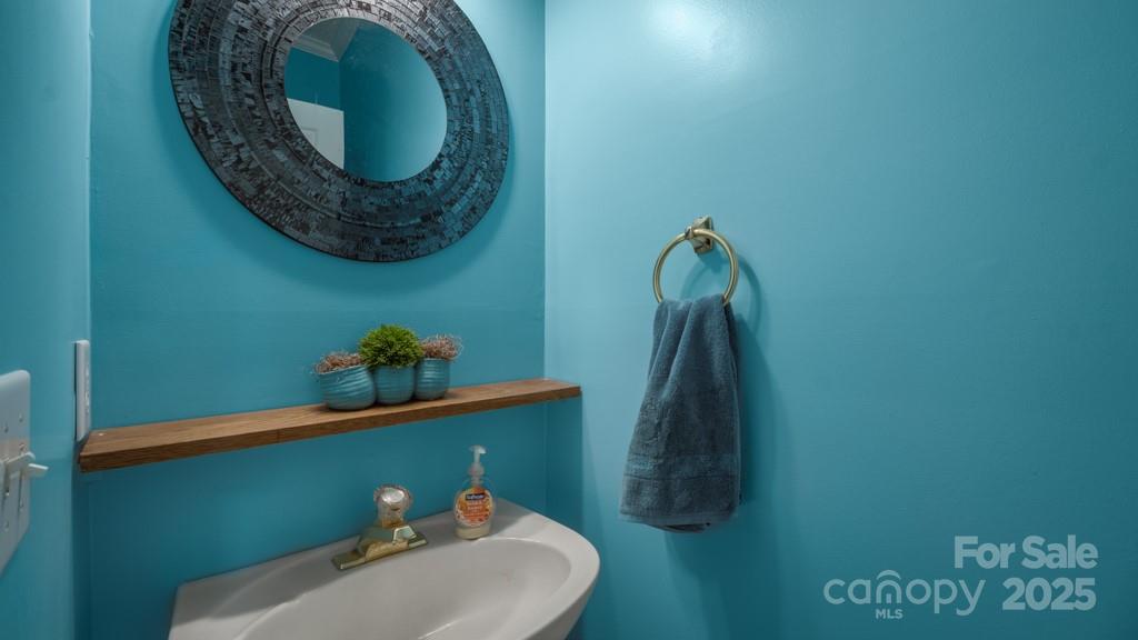 7191 Johns Point Court Property Photo 14