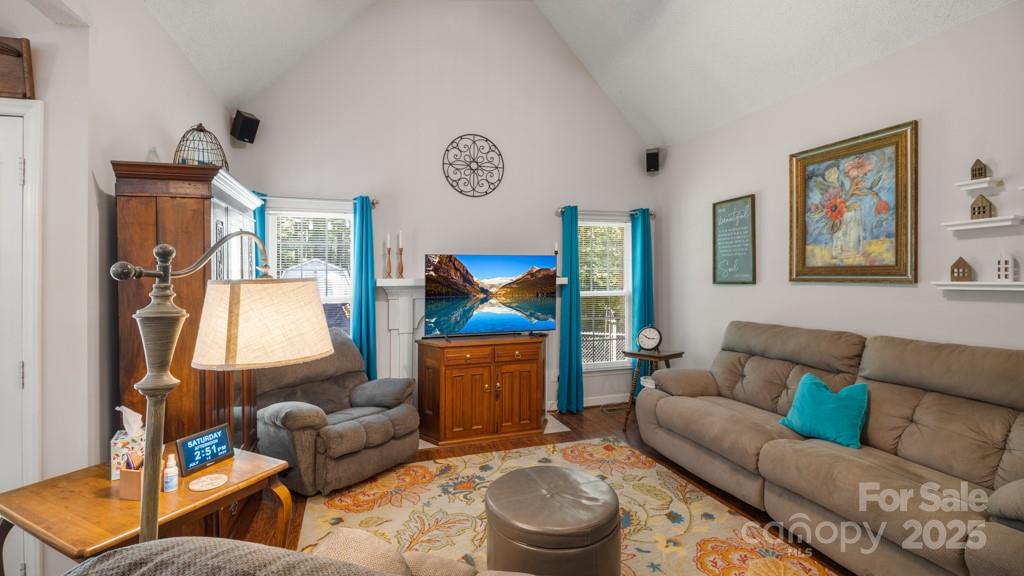 7191 Johns Point Court Property Photo 17