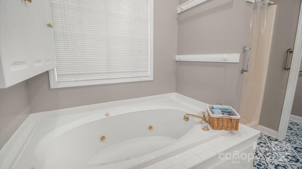 7191 Johns Point Court Property Photo 35