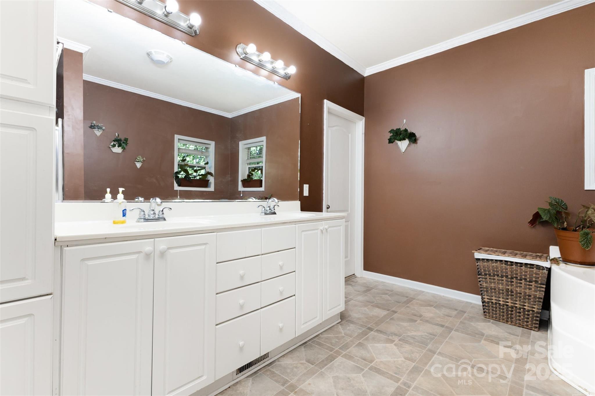 1485 Adkin Drive Property Photo 24