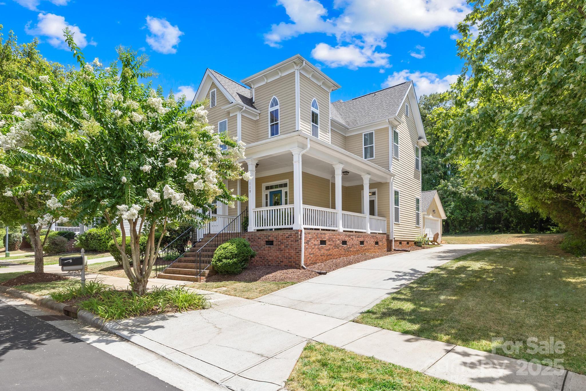 119 W Morehouse Avenue Property Photo 1