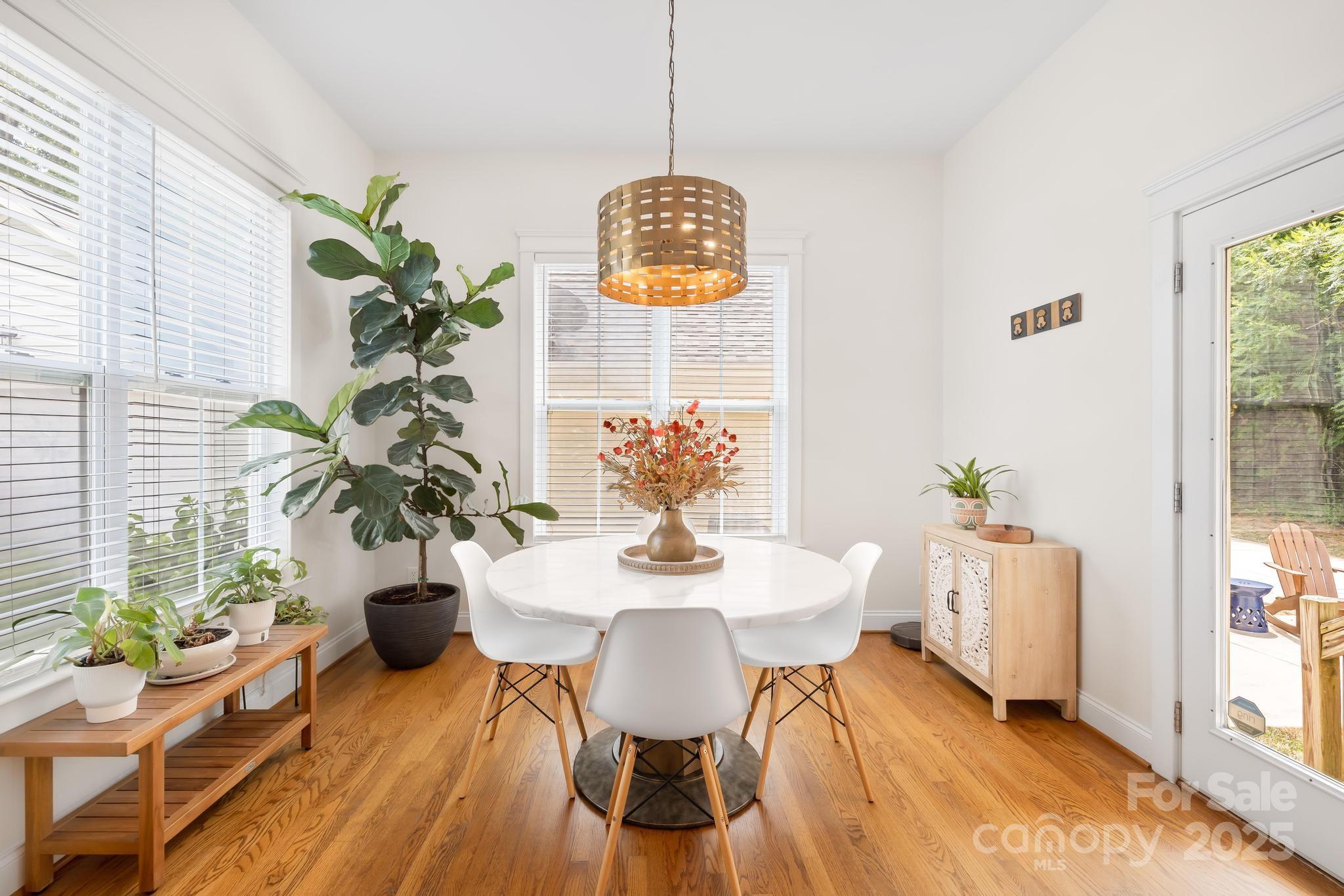 119 W Morehouse Avenue Property Photo 15