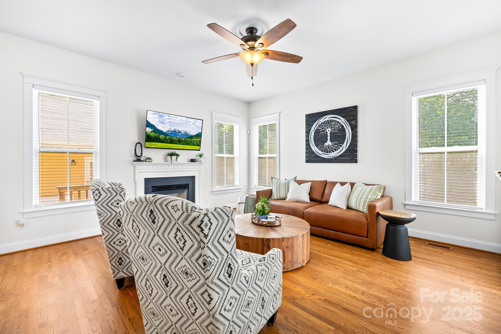 119 W Morehouse Avenue Property Photo 22