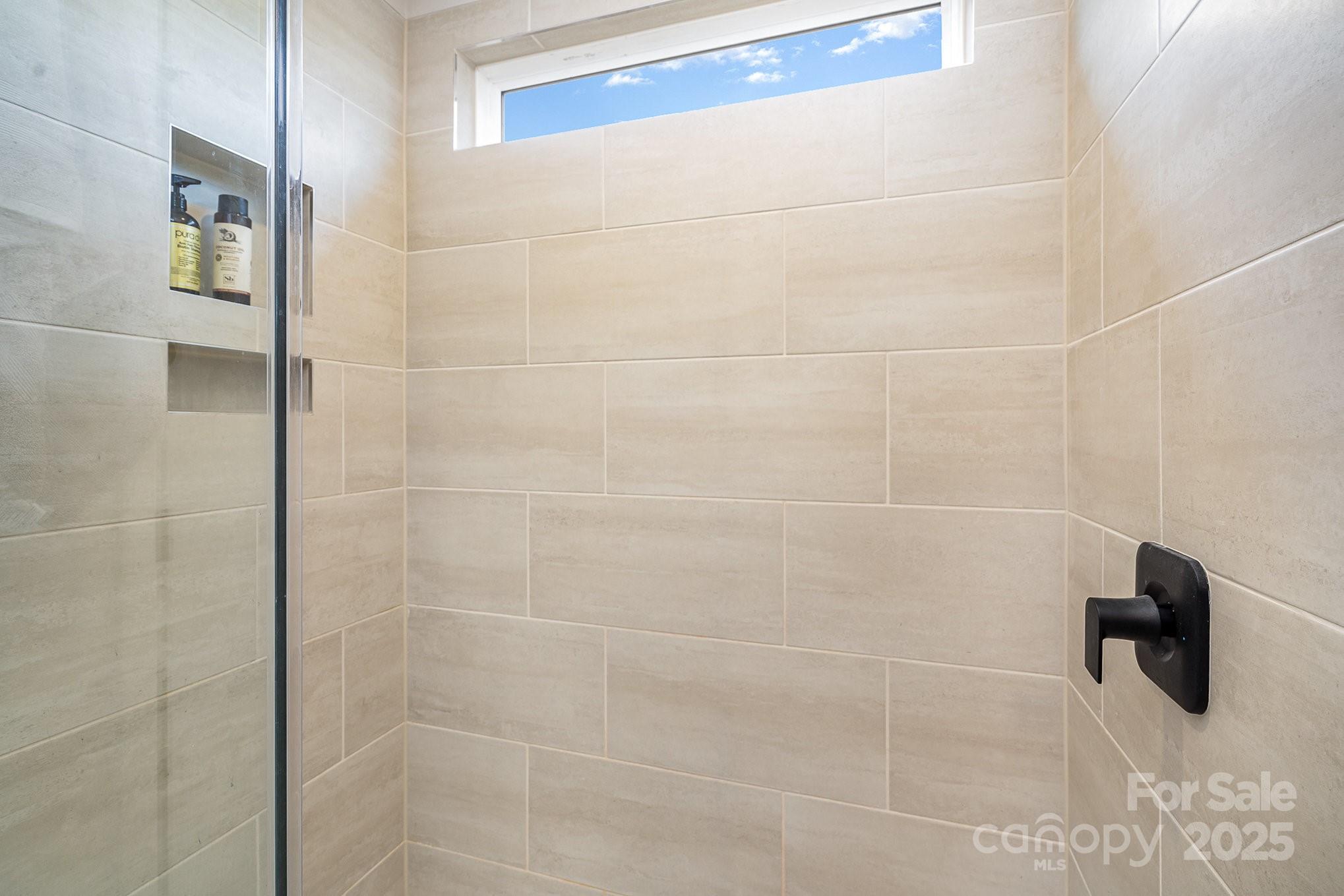 16018 River Tree Lane Property Photo 18