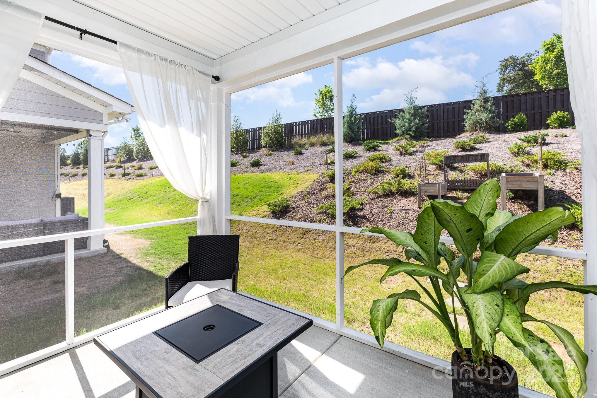 16018 River Tree Lane Property Photo 24