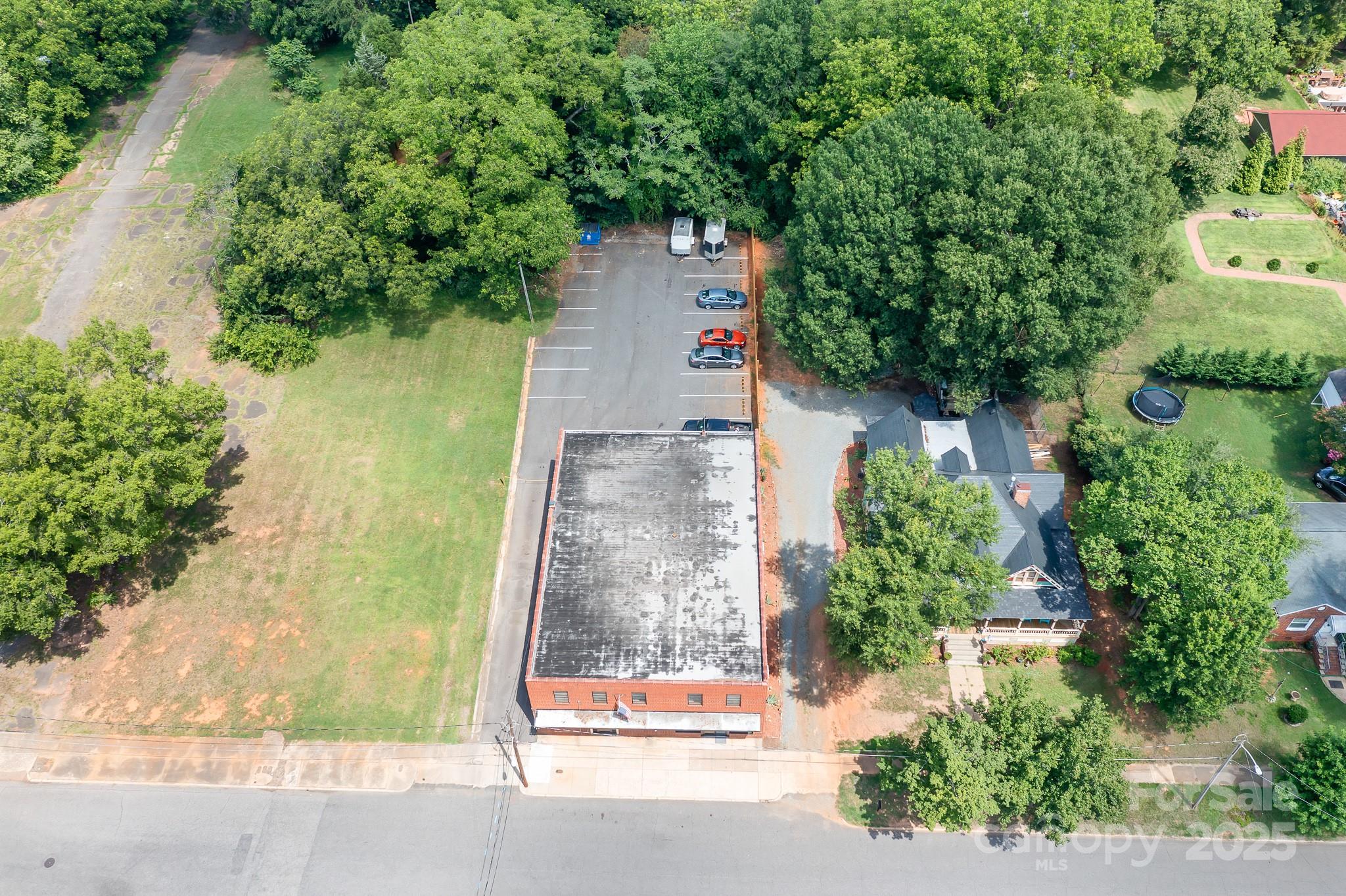 426/430 Western Avenue Property Photo 15