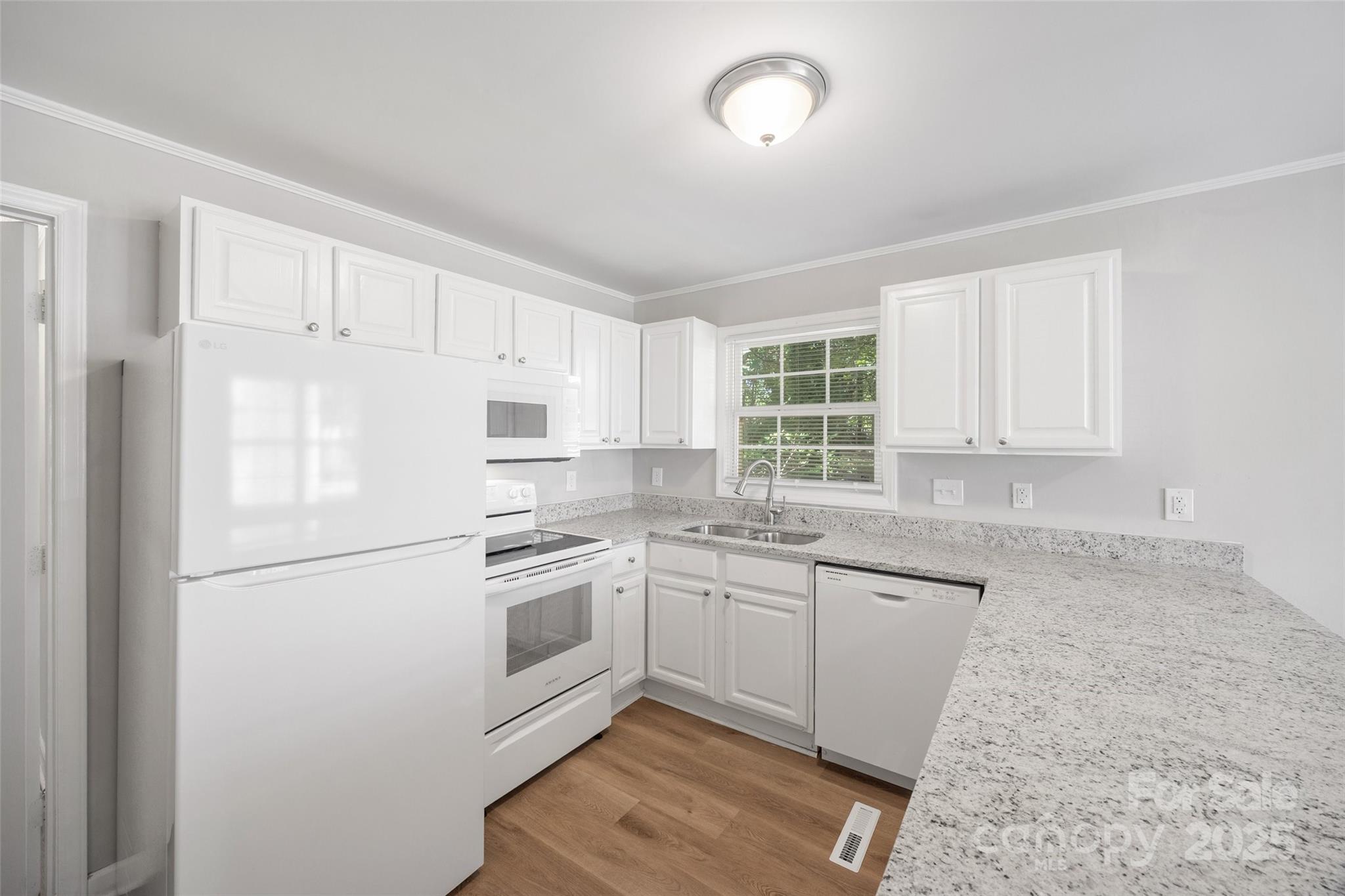 6709 Accrington Court Property Photo 11