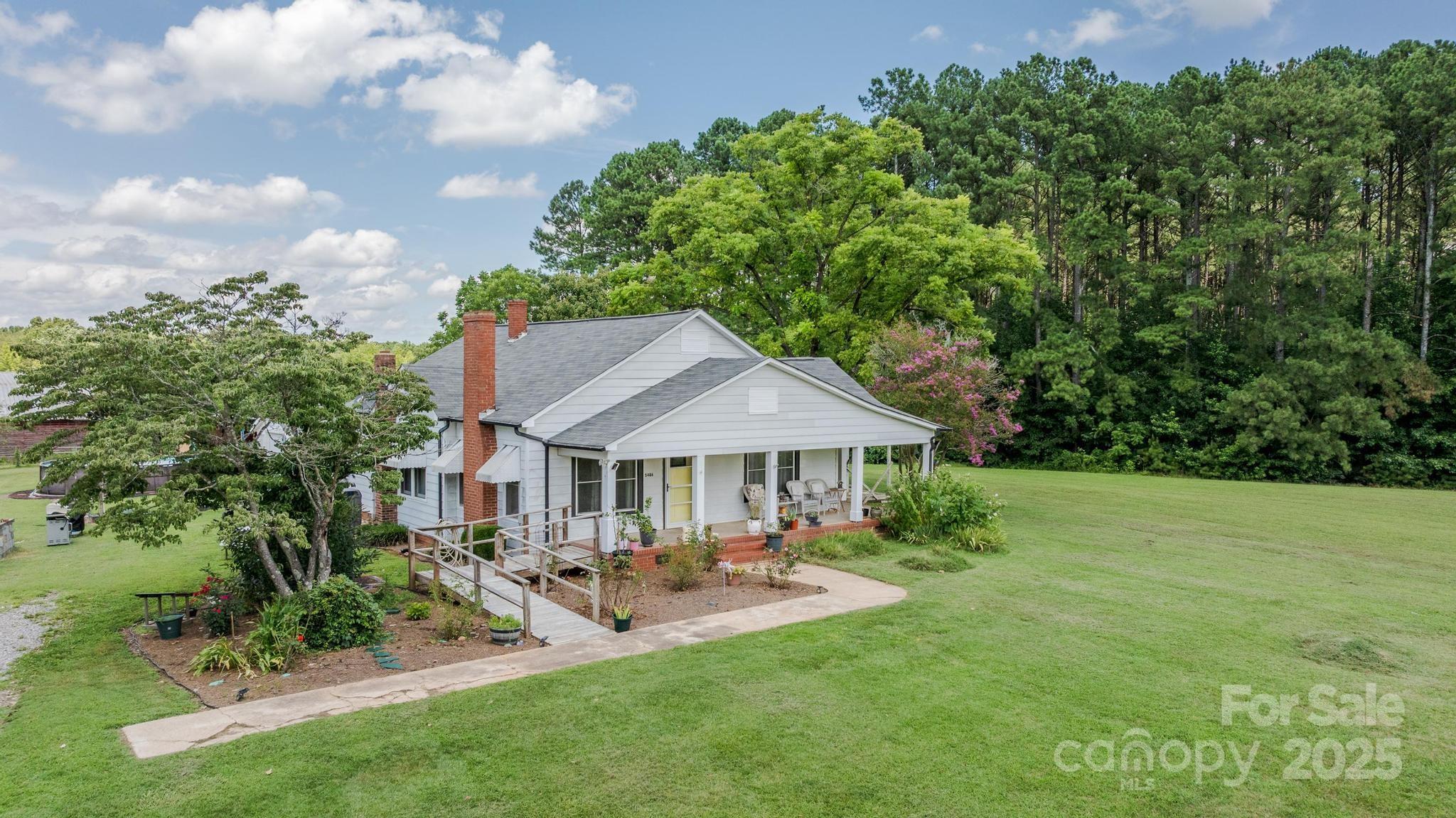 5486 Sherrills Ford Road Property Photo 10