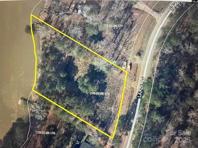 2984 Lake Road Property Photo 1