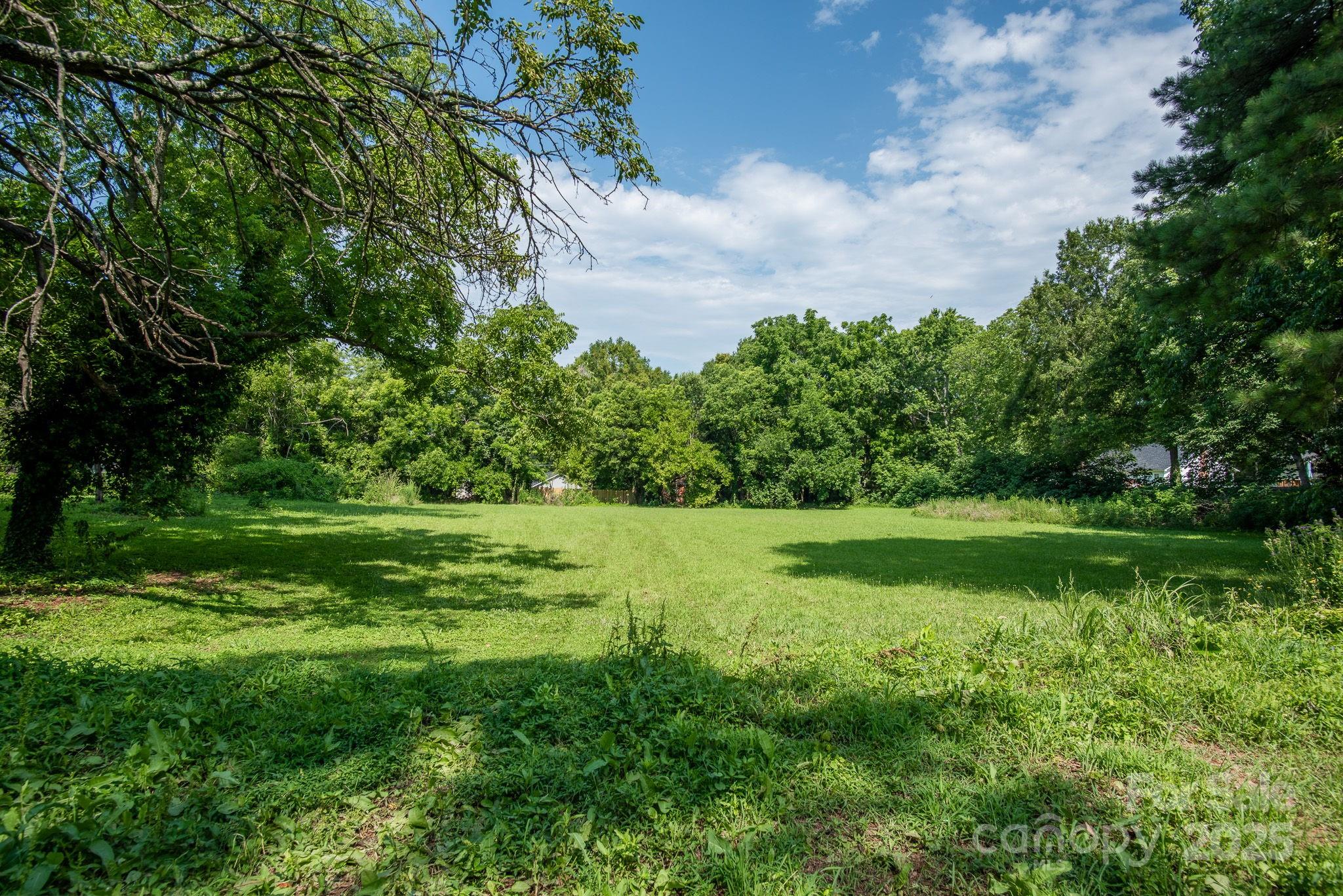 605 N Piedmont Avenue Property Photo 7