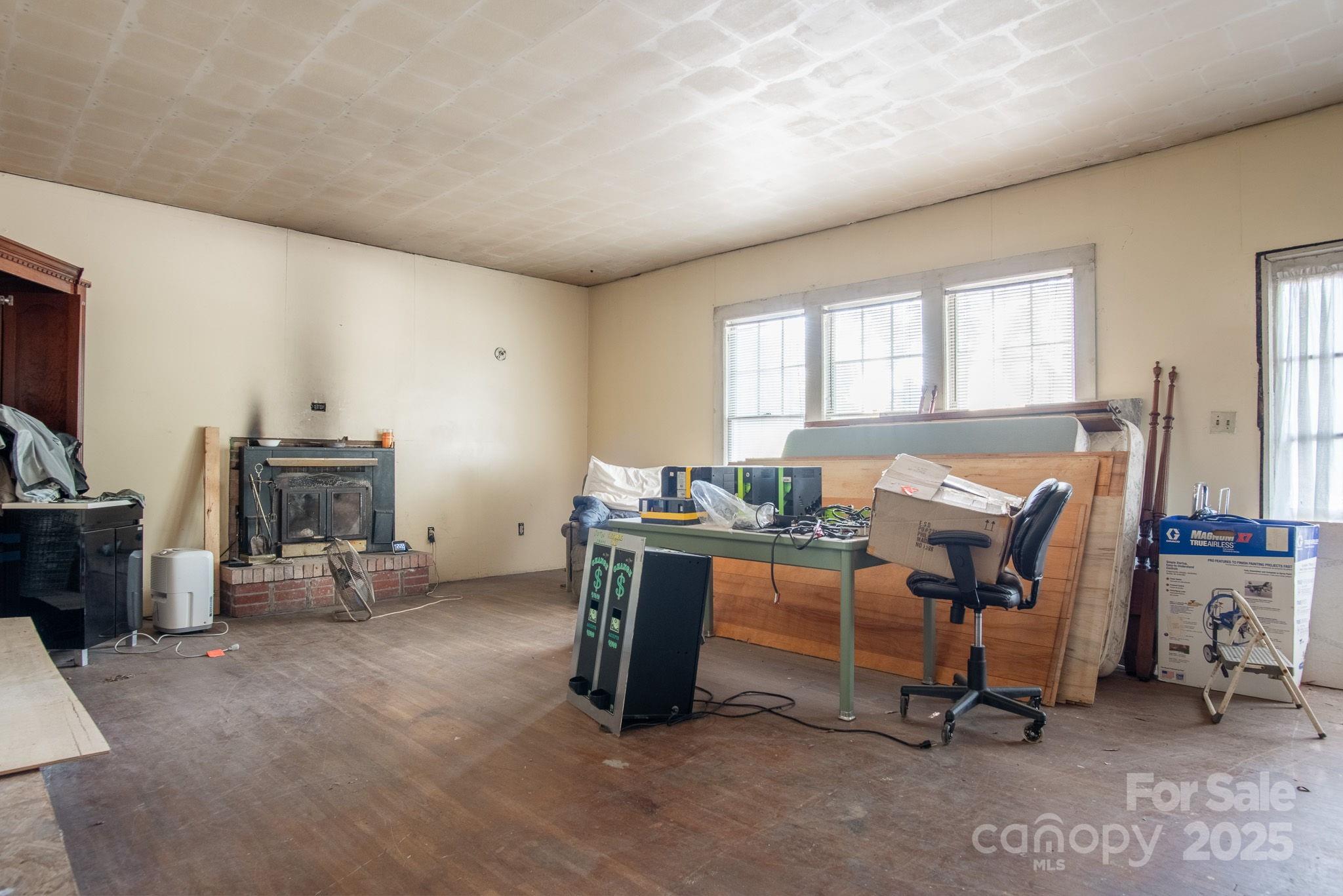 605 N Piedmont Avenue Property Photo 11